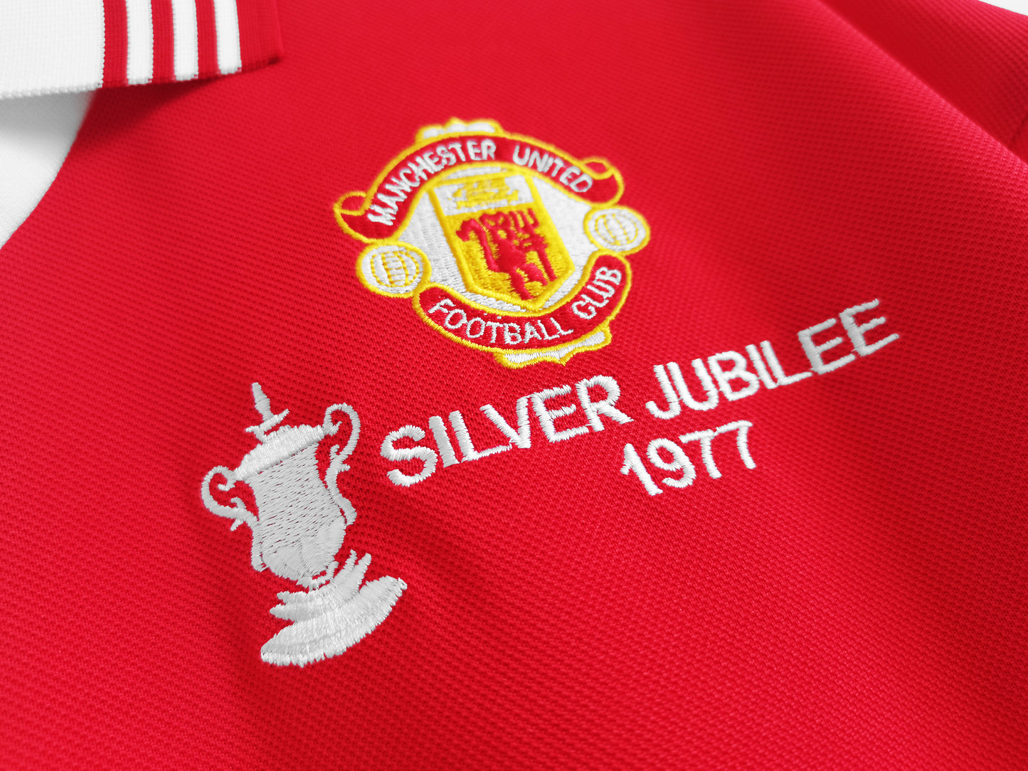 CAMISETA PRIMERA EQUIPACIÓN MANCHESTER UNITED 1976/77