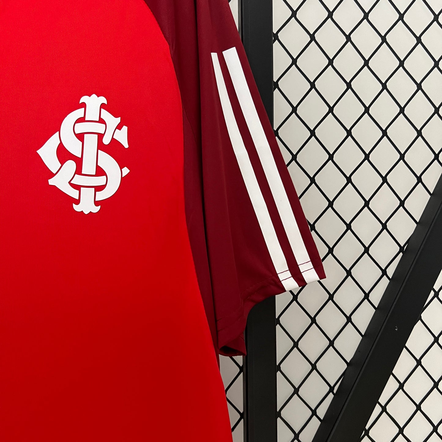 CAMISETA ENTRENAMIENTO INTERNACIONAL 2024 VERSIÓN FAN