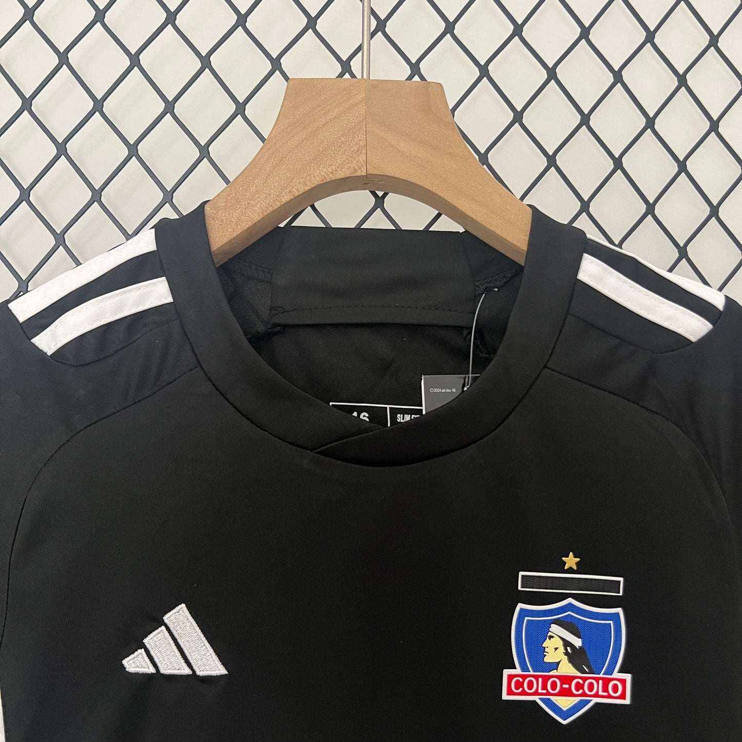 CAMISETA SEGUNDA EQUIPACIÓN COLO COLO 2024 VERSIÓN INFANTIL