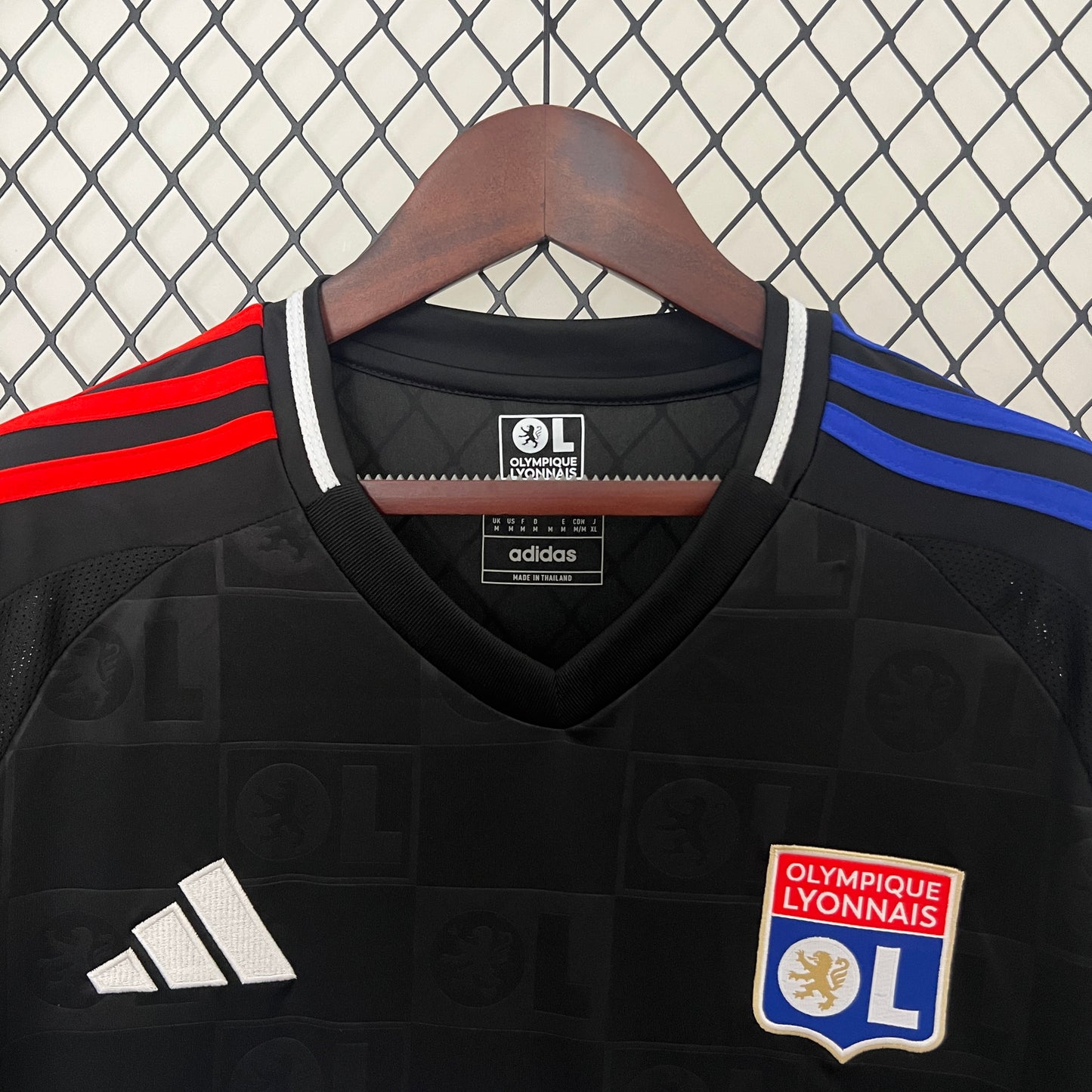 CAMISETA SEGUNDA EQUIPACIÓN LYON 24/25 VERSIÓN FAN