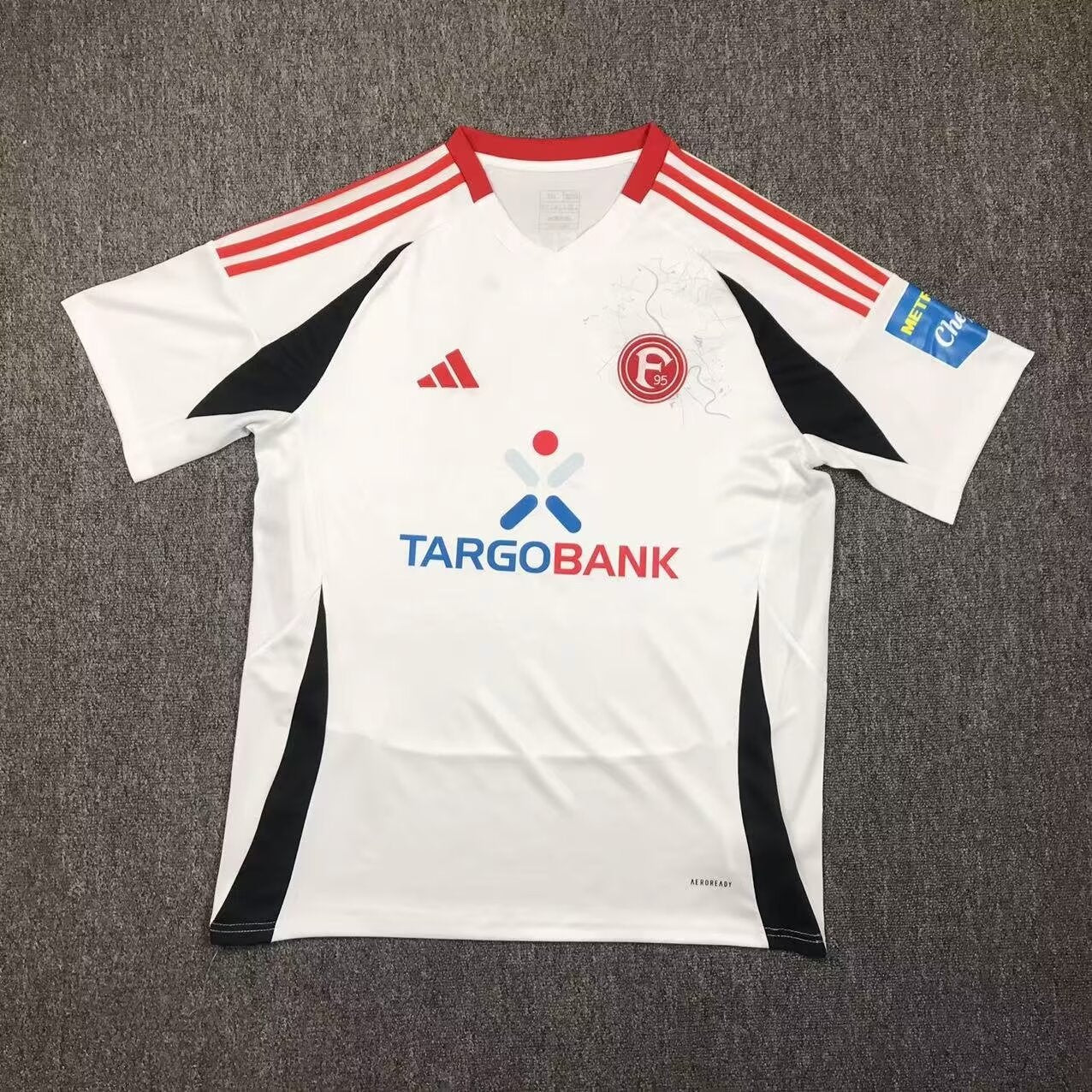 CAMISETA SEGUNDA EQUIPACIÓN FORTUNA DÜSSELDORF 24/25 VERSIÓN FAN