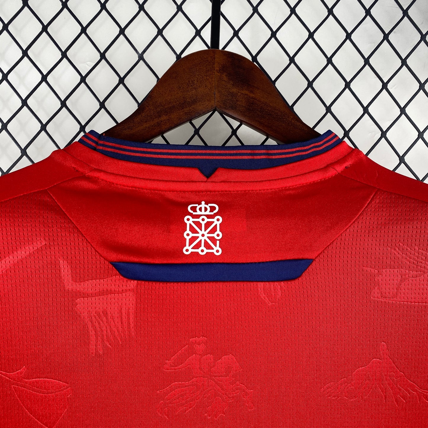 CAMISETA PRIMERA EQUIPACIÓN OSASUNA 24/25 VERSIÓN FAN