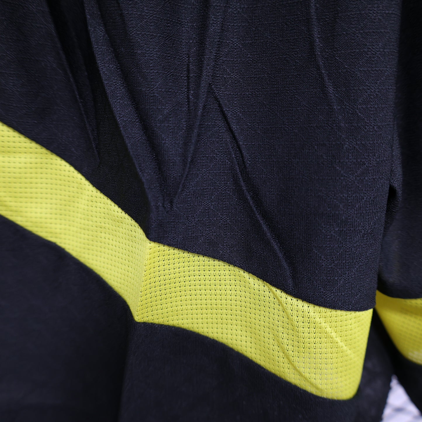 SHORTS PRIMERA EQUIPACIÓN BORUSSIA DORTMUND 24/25 VERSIÓN JUGADOR