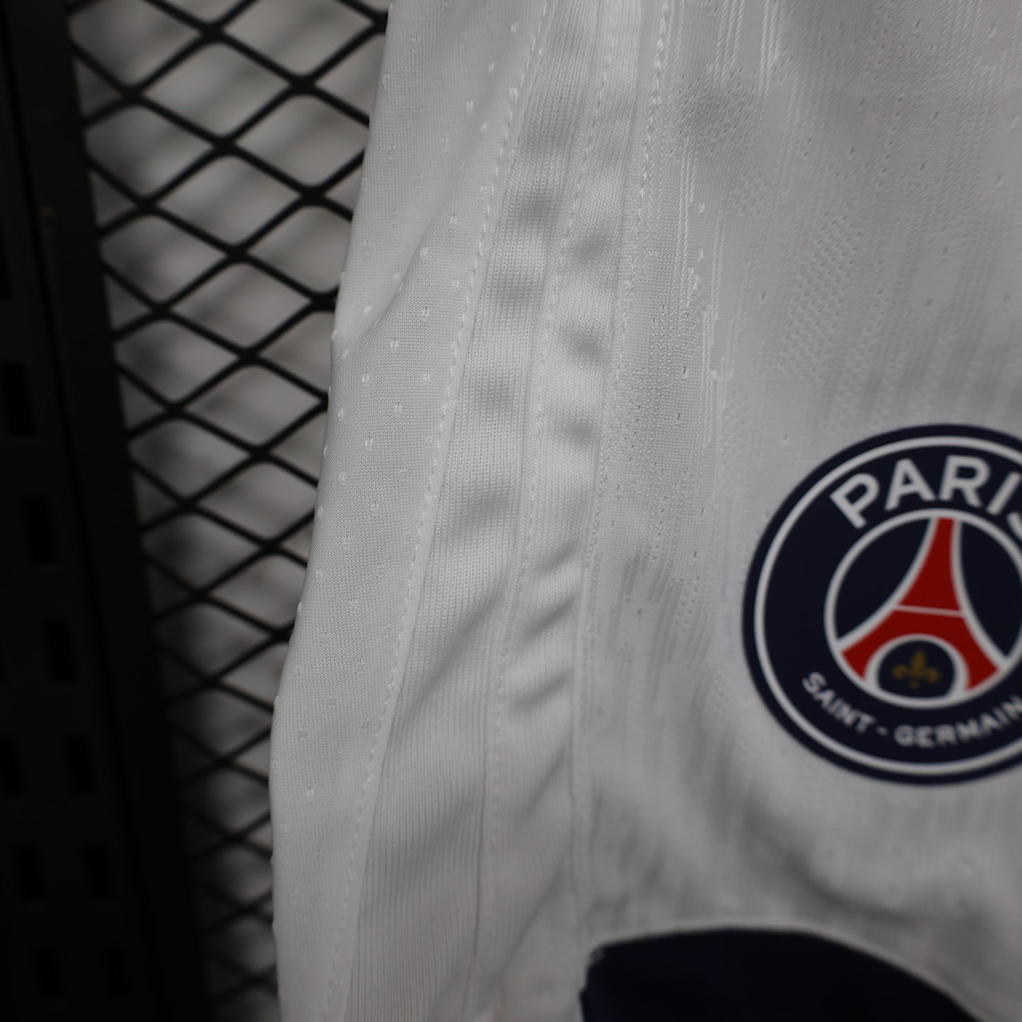 SHORTS SEGUNDA EQUIPACIÓN PSG 24/25 VERSIÓN JUGADOR