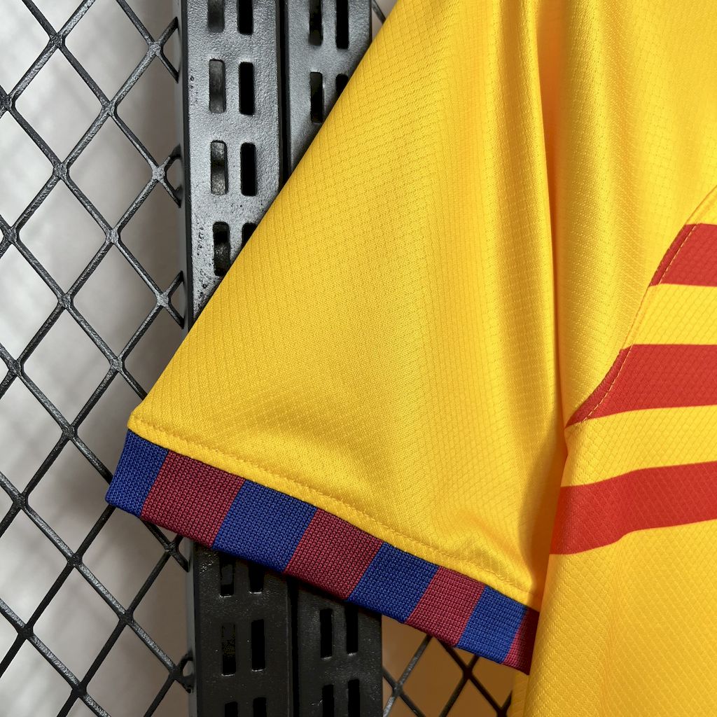 CAMISETA CUARTA EQUIPACIÓN BARCELONA 24/25 VERSIÓN FAN