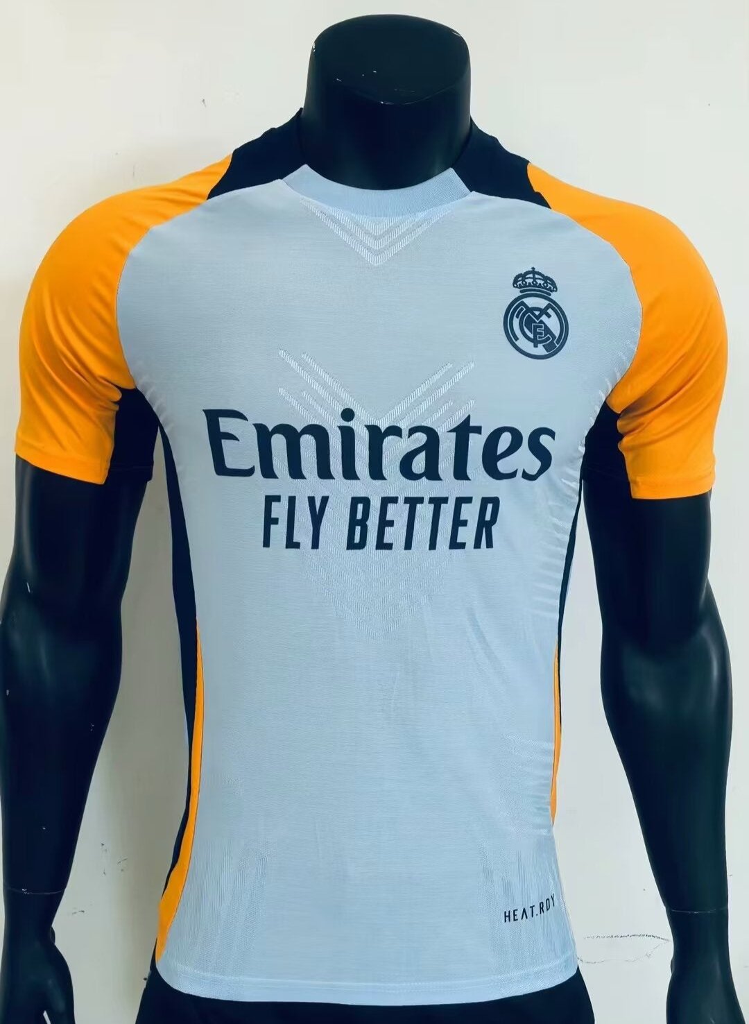 CAMISETA ENTRENAMIENTO REAL MADRID 24/25 VERSIÓN JUGADOR