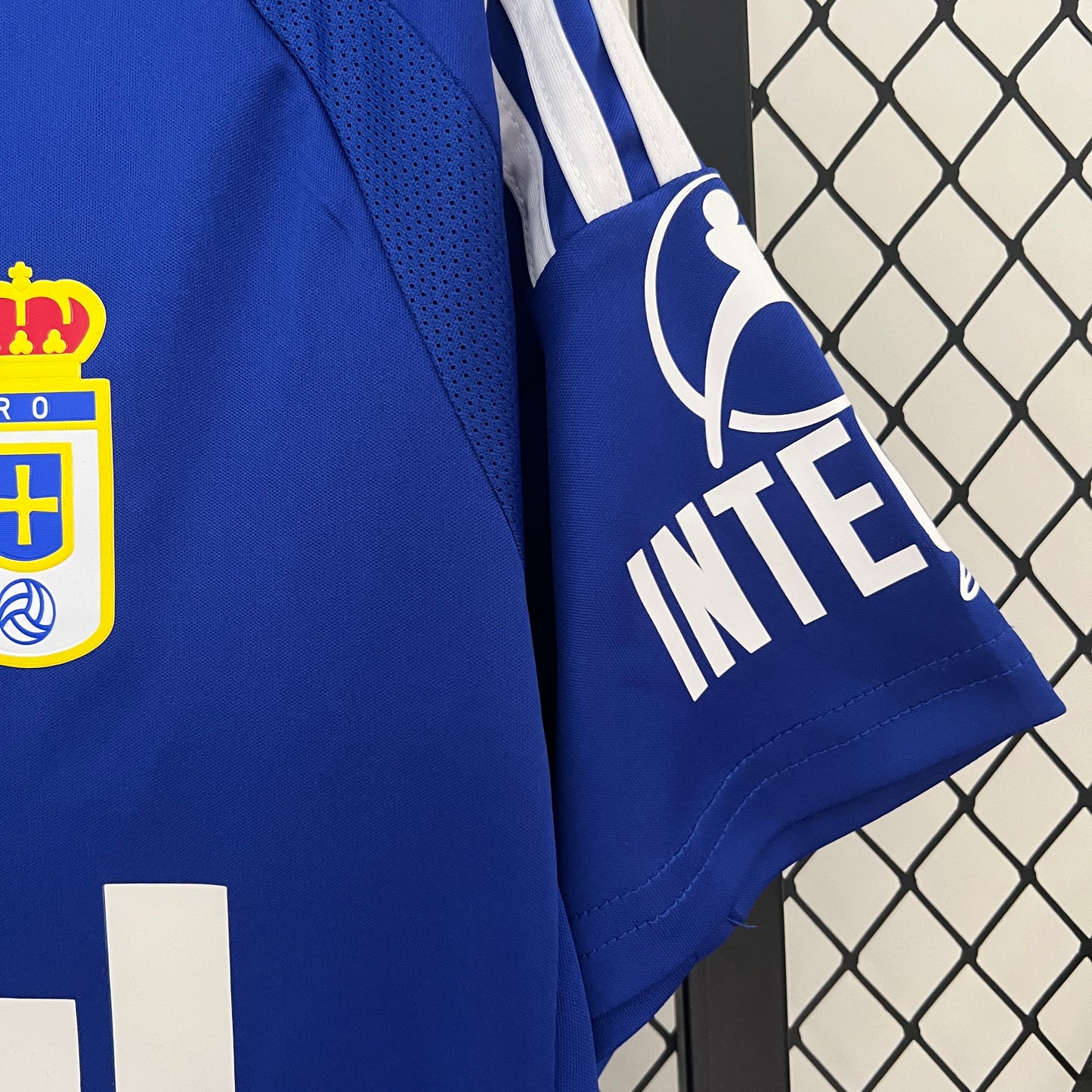 CAMISETA PRIMERA EQUIPACIÓN REAL OVIEDO 24/25 VERSIÓN FAN