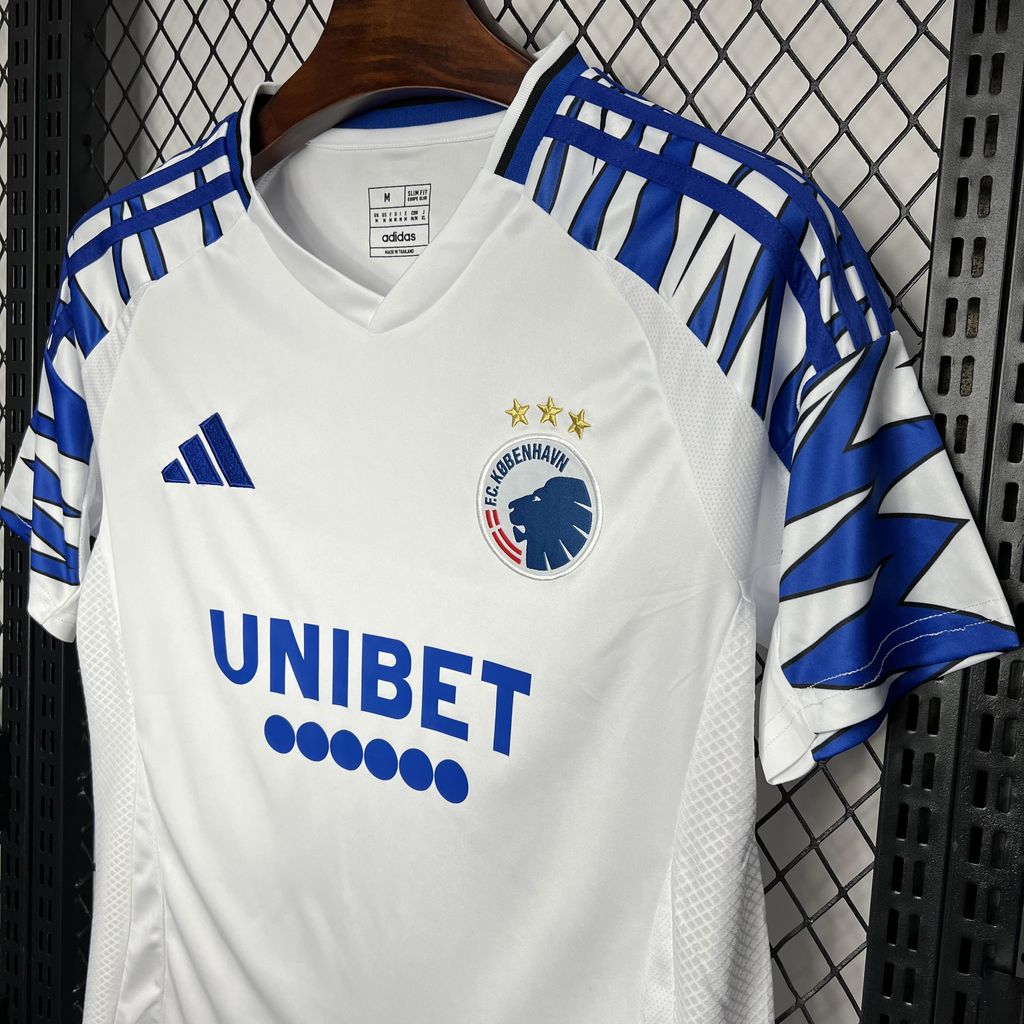 CAMISETA PRIMERA EQUIPACIÓN FC COPENHAGEN 24/25 VERSIÓN FAN