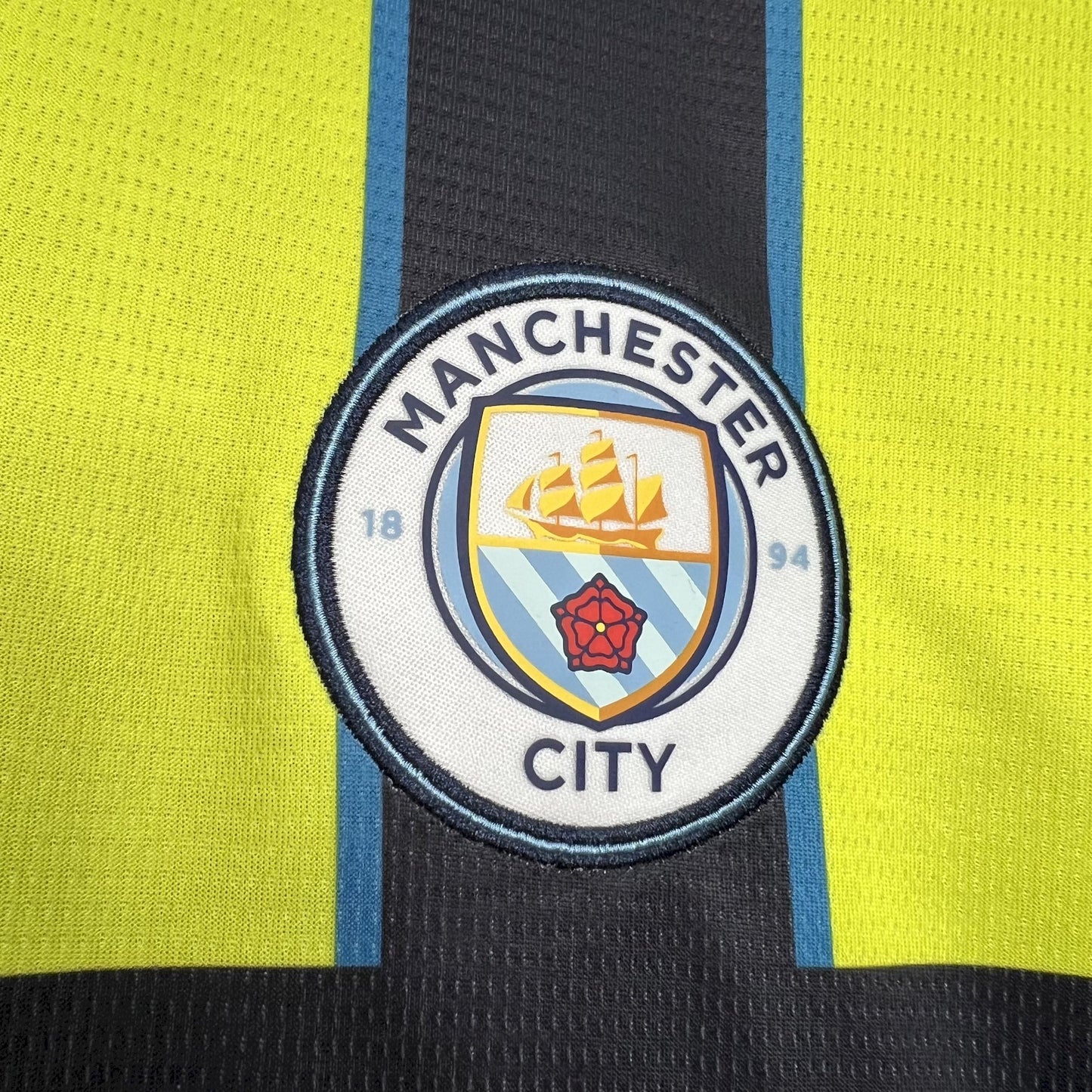 CAMISETA SEGUNDA EQUIPACIÓN MANCHESTER CITY 24/25 VERSIÓN FAN