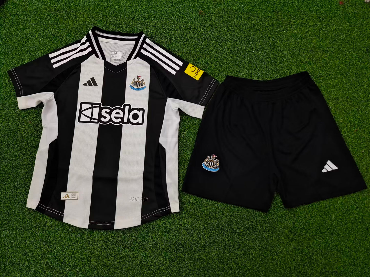 CAMISETA PRIMERA EQUIPACIÓN NEWCASTLE 24/25 VERSIÓN INFANTIL