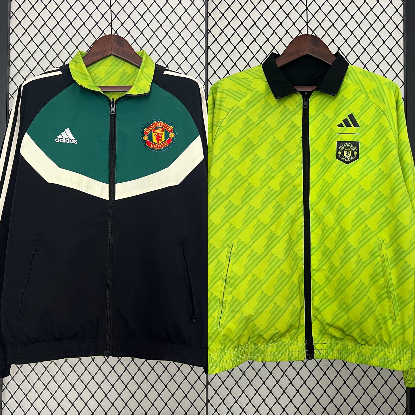 CORTAVIENTOS MANCHESTER UNITED REVERSIBLE