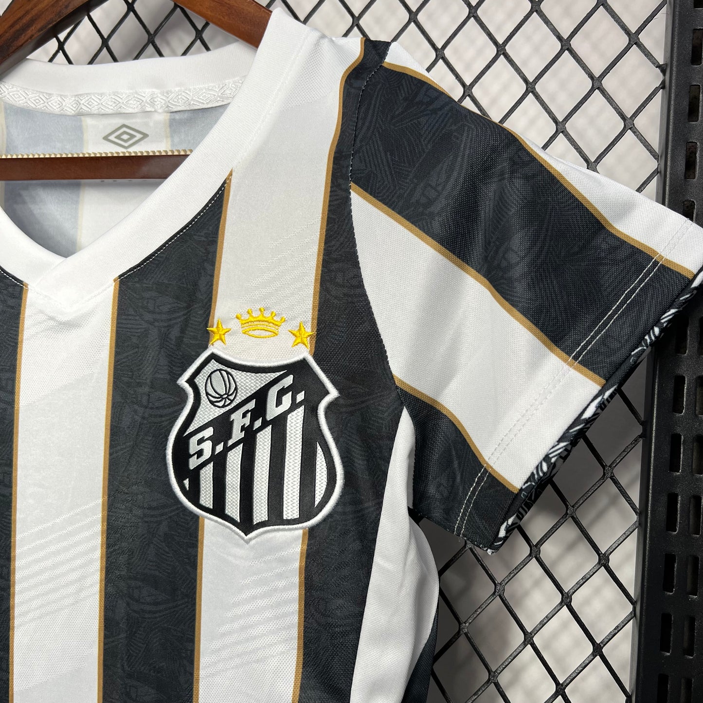 CAMISETA SEGUNDA EQUIPACIÓN SANTOS 2024 VERSIÓN FEMENINA