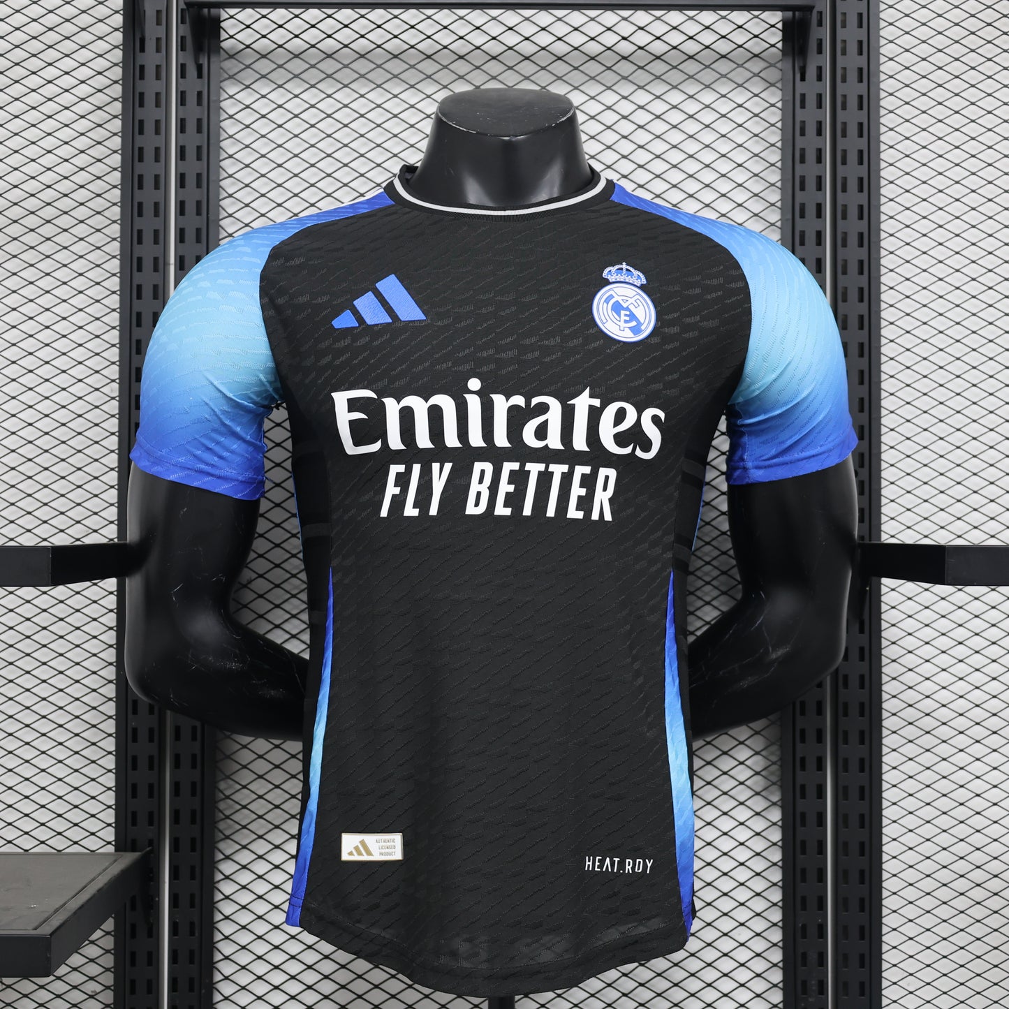 CAMISETA CONCEPTO REAL MADRID 24/25 VERSIÓN JUGADOR