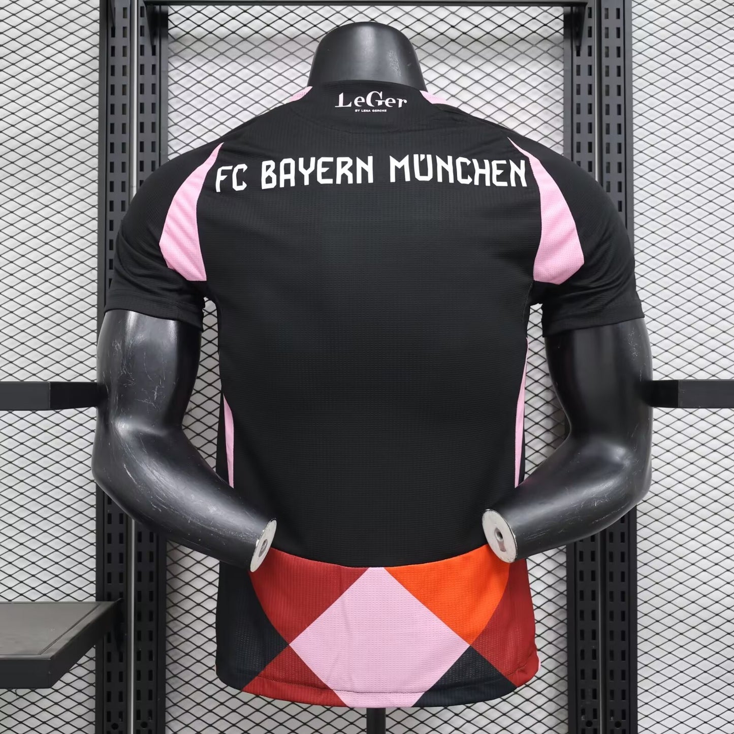 CAMISETA ENTRENAMIENTO BAYERN MUNICH 24/25 VERSIÓN JUGADOR