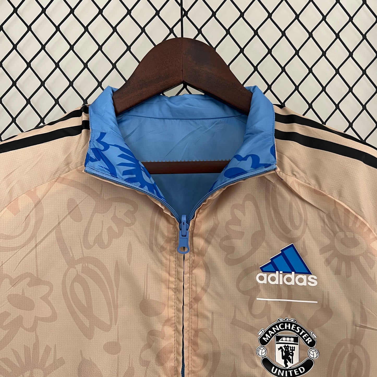 CORTAVIENTOS MANCHESTER UNITED REVERSIBLE