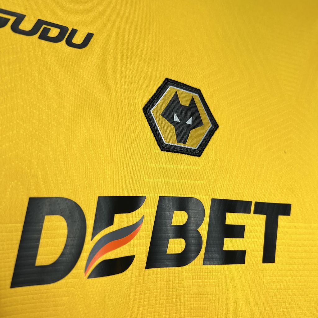 CAMISETA PRIMERA EQUIPACIÓN WOLVERHAMPTON 24/25 VERSIÓN INFANTIL