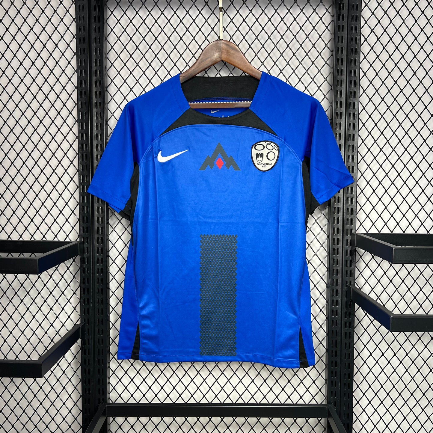 CAMISETA PRIMERA EQUIPACIÓN ESLOVENIA 2024 VERSIÓN FAN