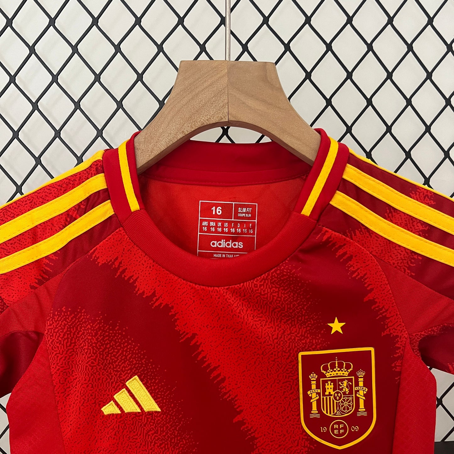 CAMISETA PRIMERA EQUIPACIÓN ESPAÑA 2024 VERSIÓN INFANTIL