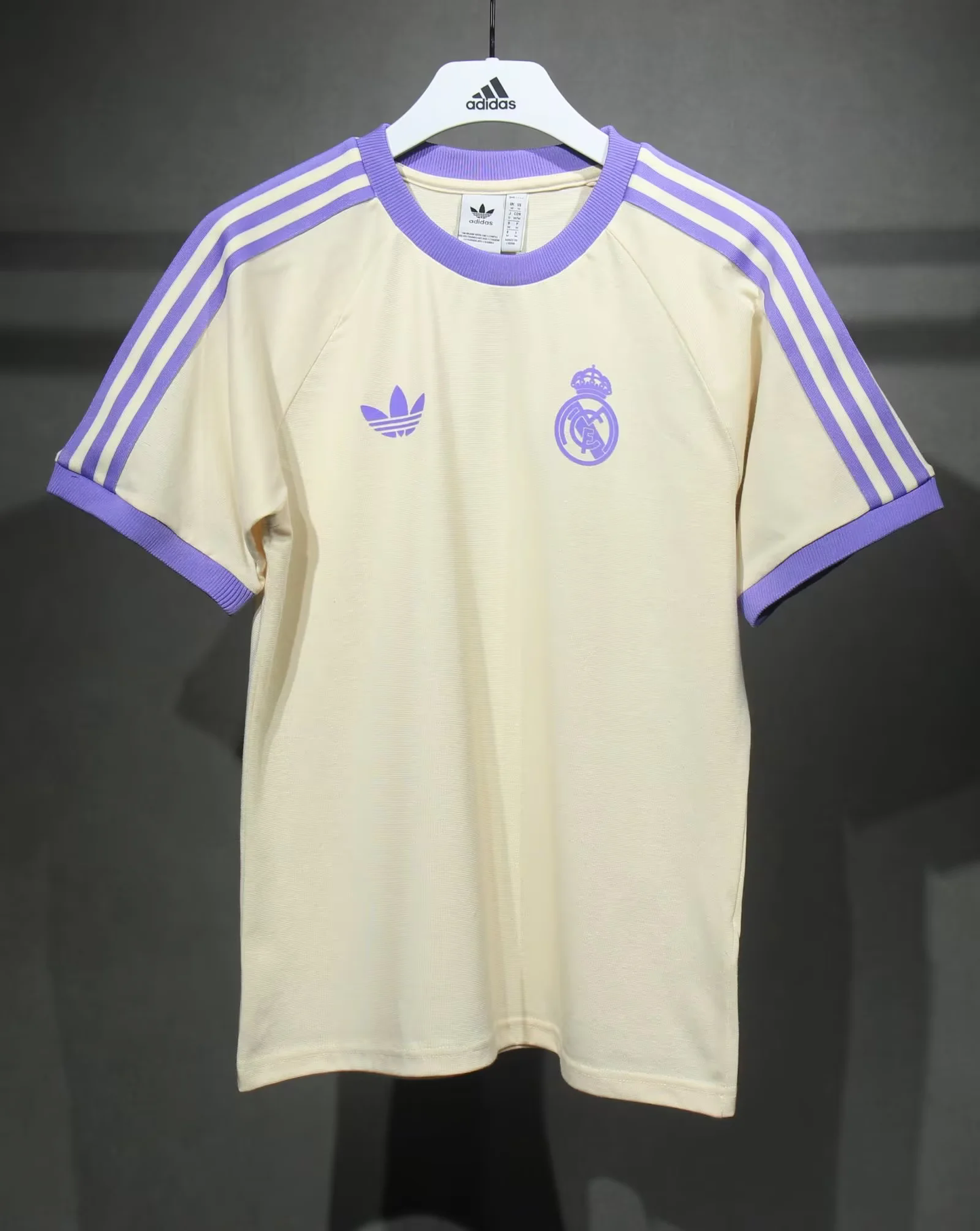 POLERA DE SALIDA REAL MADRID 24/25 VERSIÓN FAN