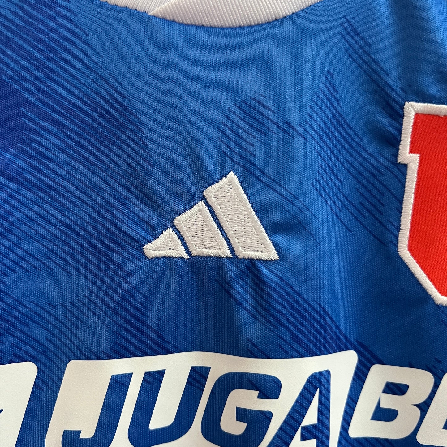 CAMISETA PRIMERA EQUIPACIÓN U. DE CHILE 2024 VERSIÓN INFANTIL