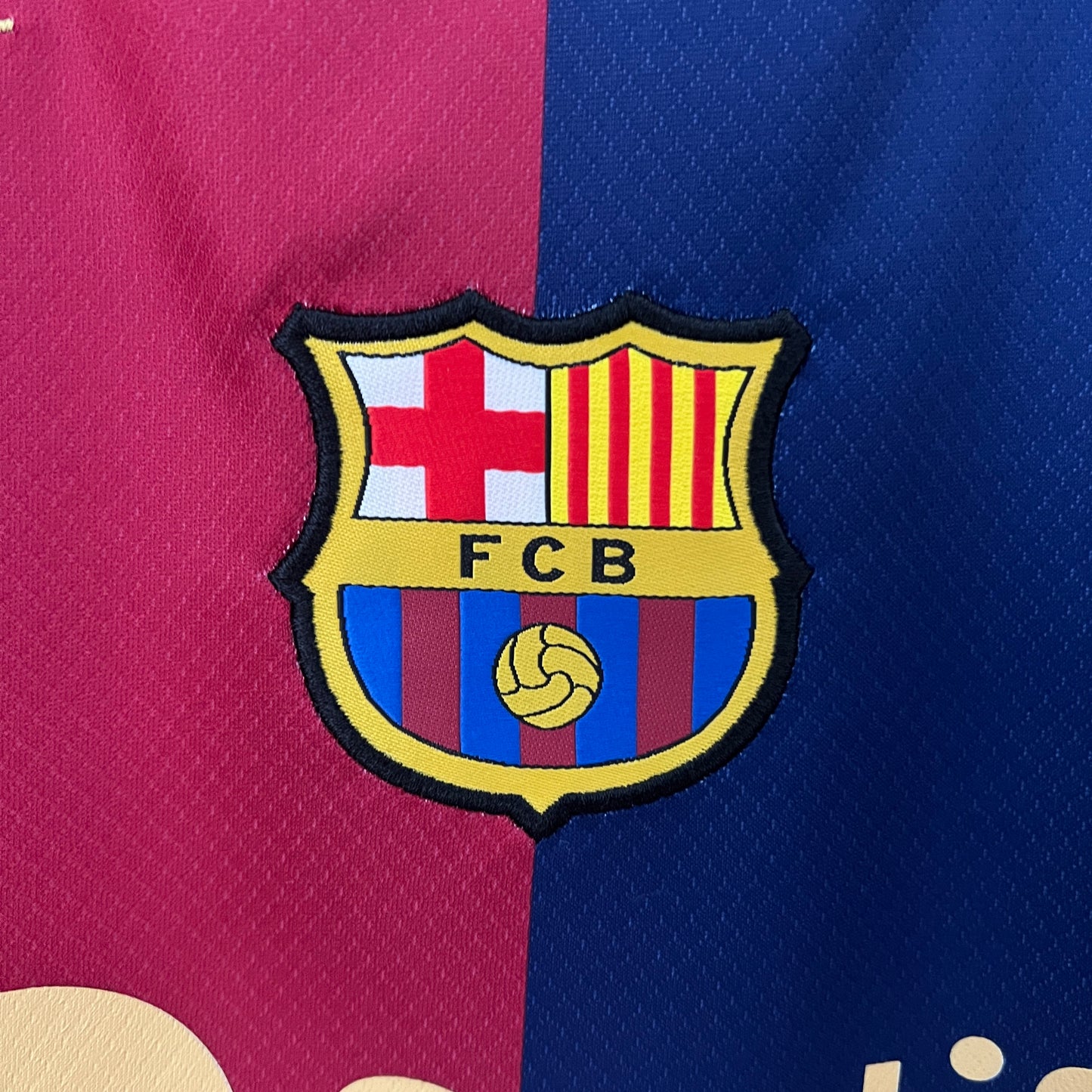 CAMISETA PRIMERA EQUIPACIÓN BARCELONA 24/25 VERSIÓN FEMENINA