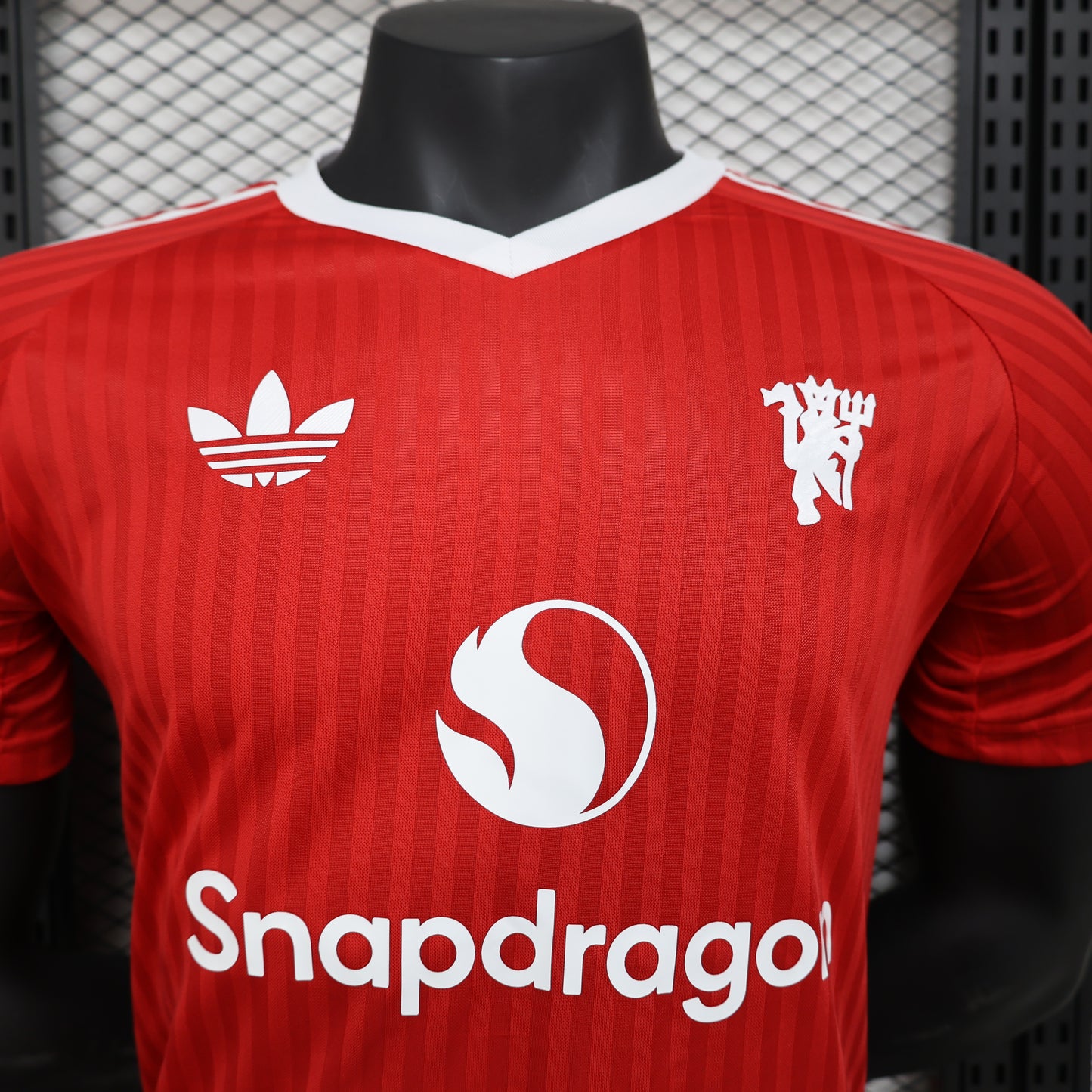 CAMISETA CONCEPTO MANCHESTER UNITED 24/25 VERSIÓN JUGADOR