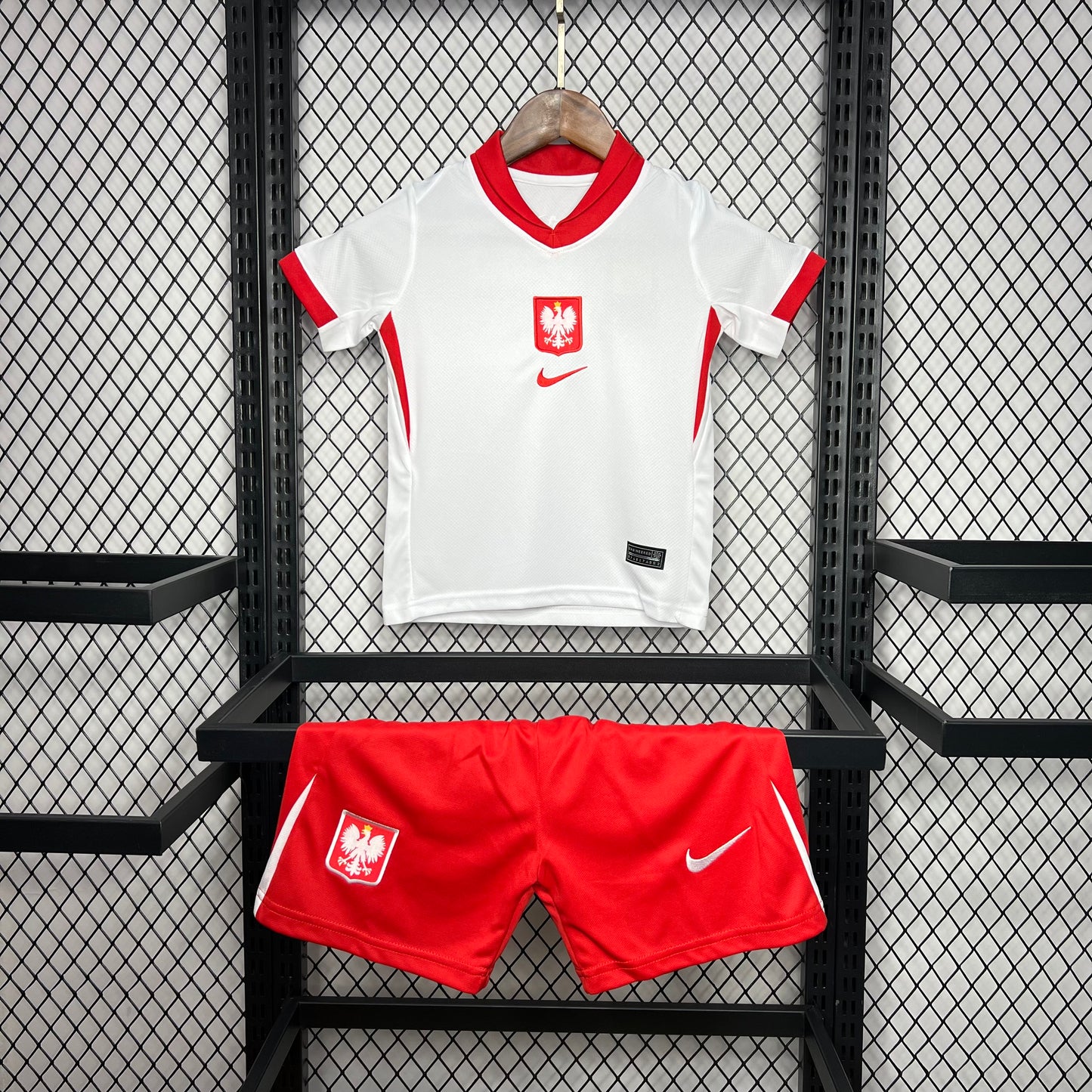 CAMISETA PRIMERA EQUIPACIÓN POLONIA 2024 VERSIÓN INFANTIL