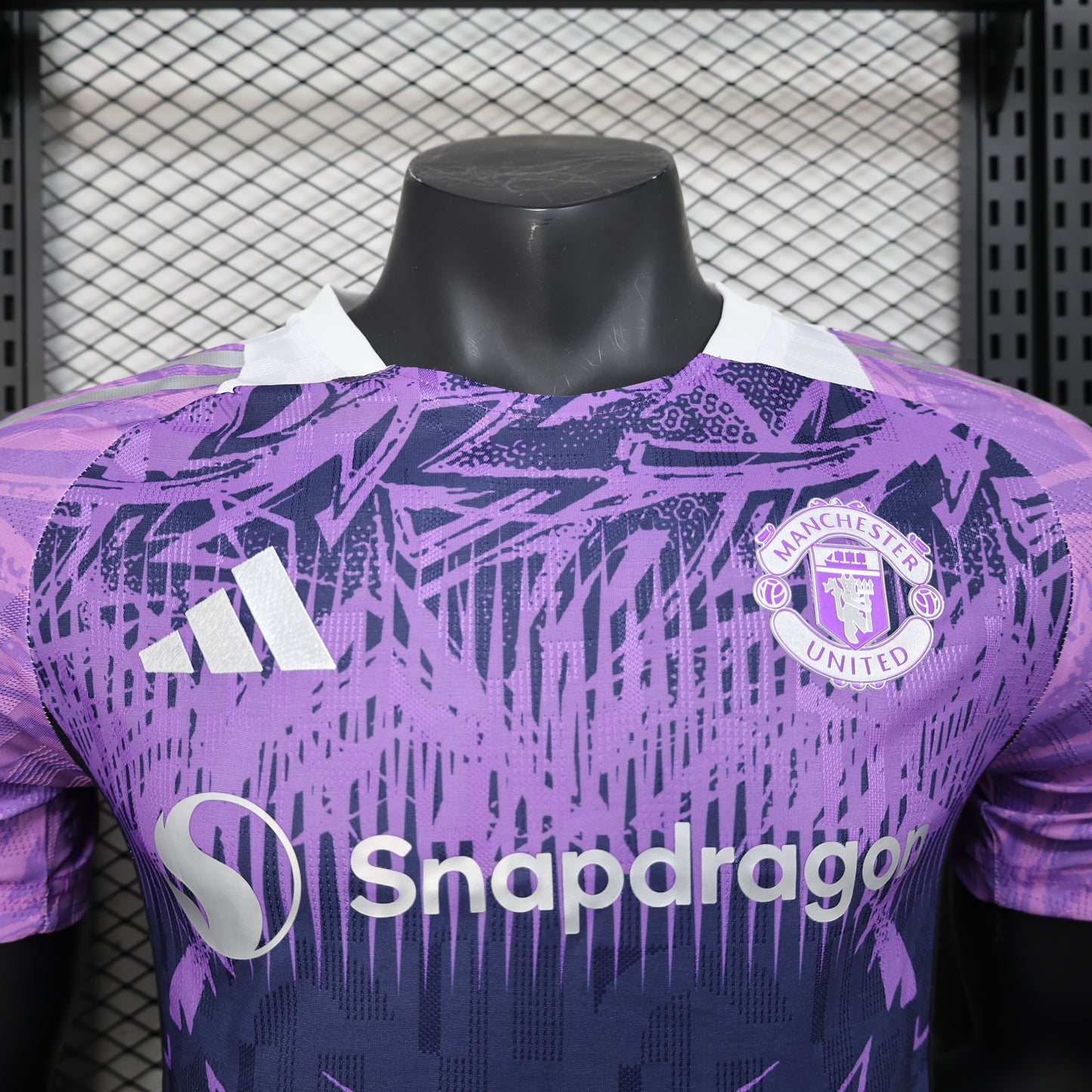 CAMISETA CONCEPTO MANCHESTER UNITED 24/25 VERSIÓN JUGADOR