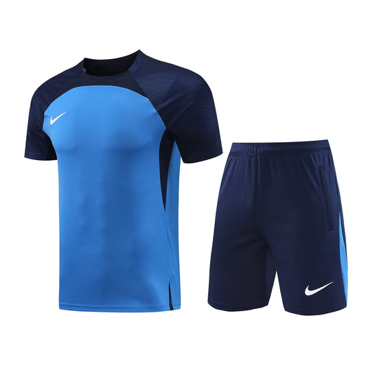 CONJUNTO DE ENTRENAMIENTO NIKE