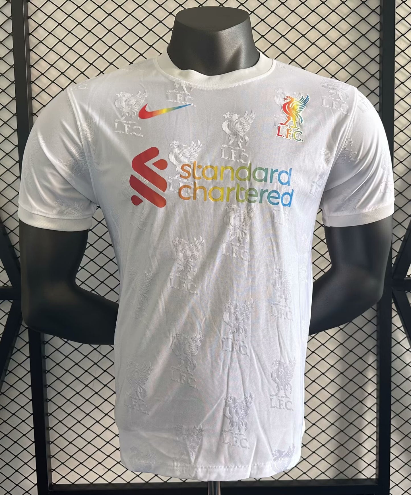 CAMISETA CONCEPTO LIVERPOOL 24/25 VERSIÓN JUGADOR