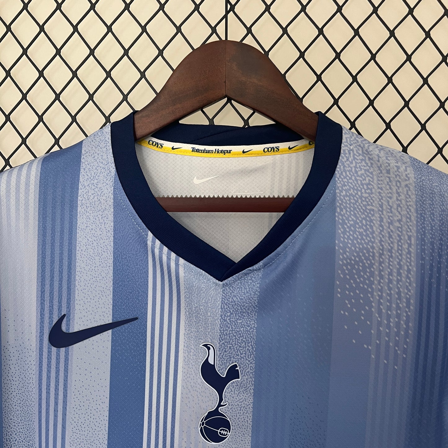 CAMISETA SEGUNDA EQUIPACIÓN TOTTENHAM 24/25 VERSIÓN FAN