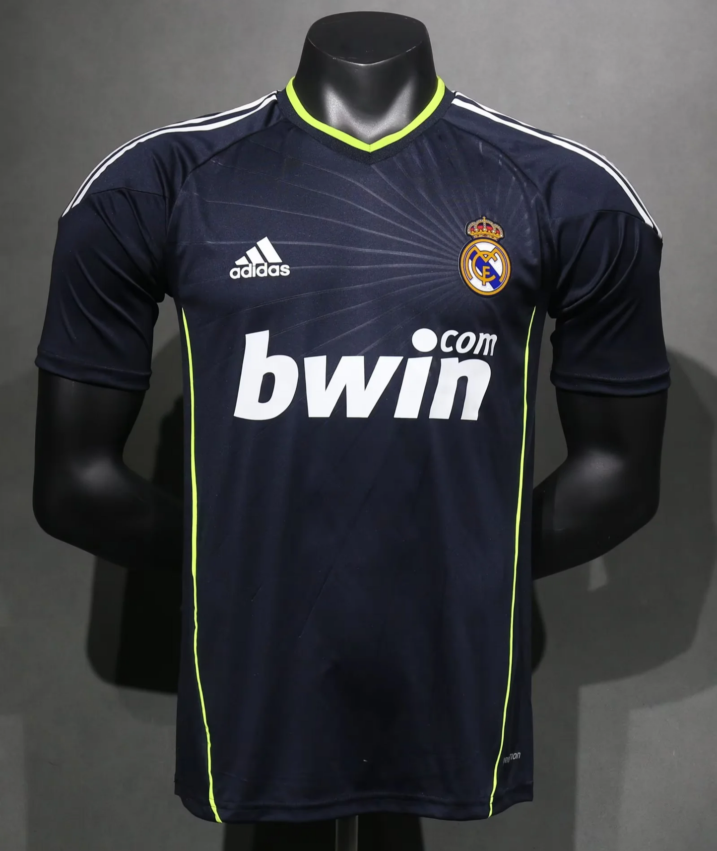 CAMISETA SEGUNDA EQUIPACIÓN REAL MADRID 2010/11