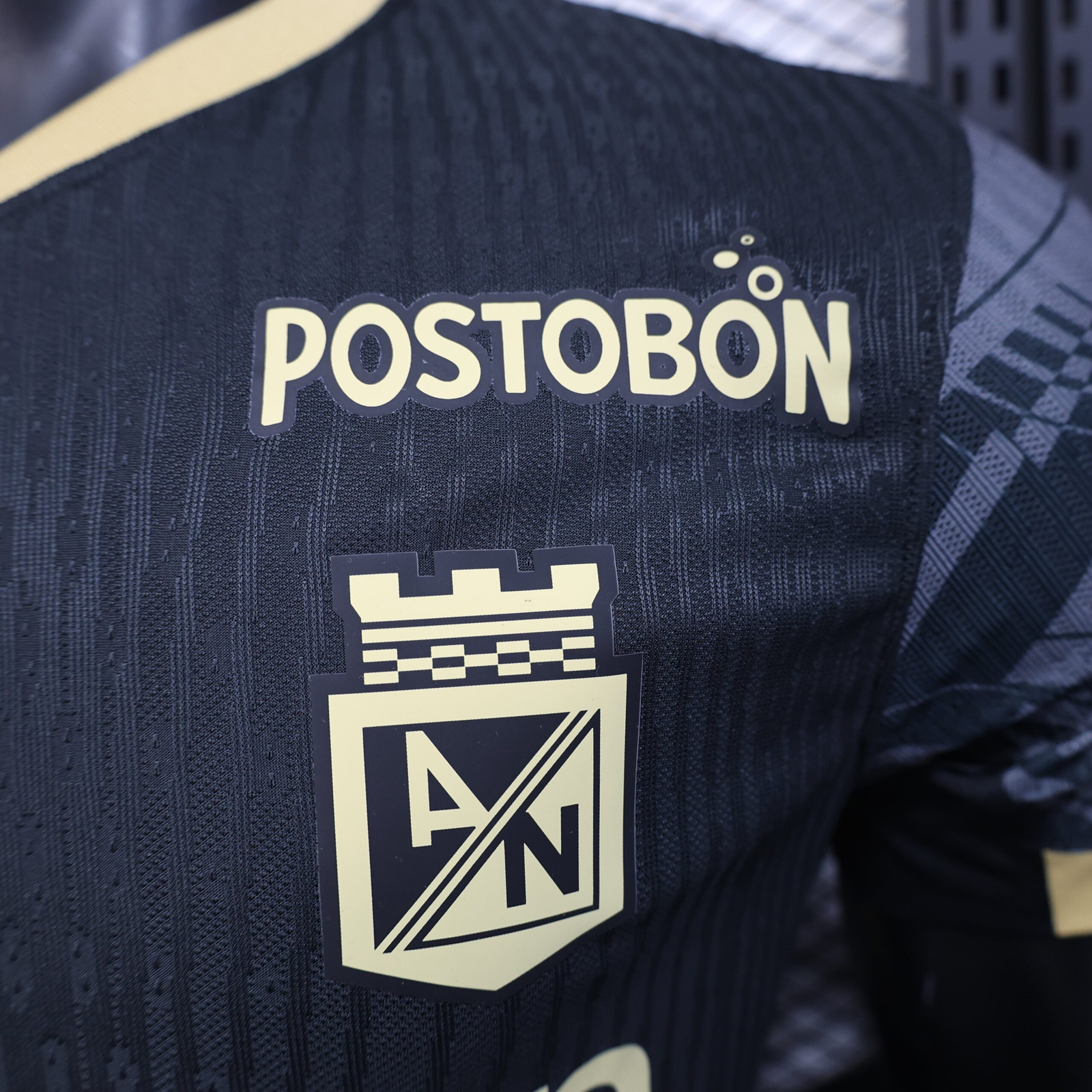 CAMISETA SEGUNDA EQUIPACIÓN ATLÉTICO NACIONAL 2025 VERSIÓN JUGADOR - Imagen 4