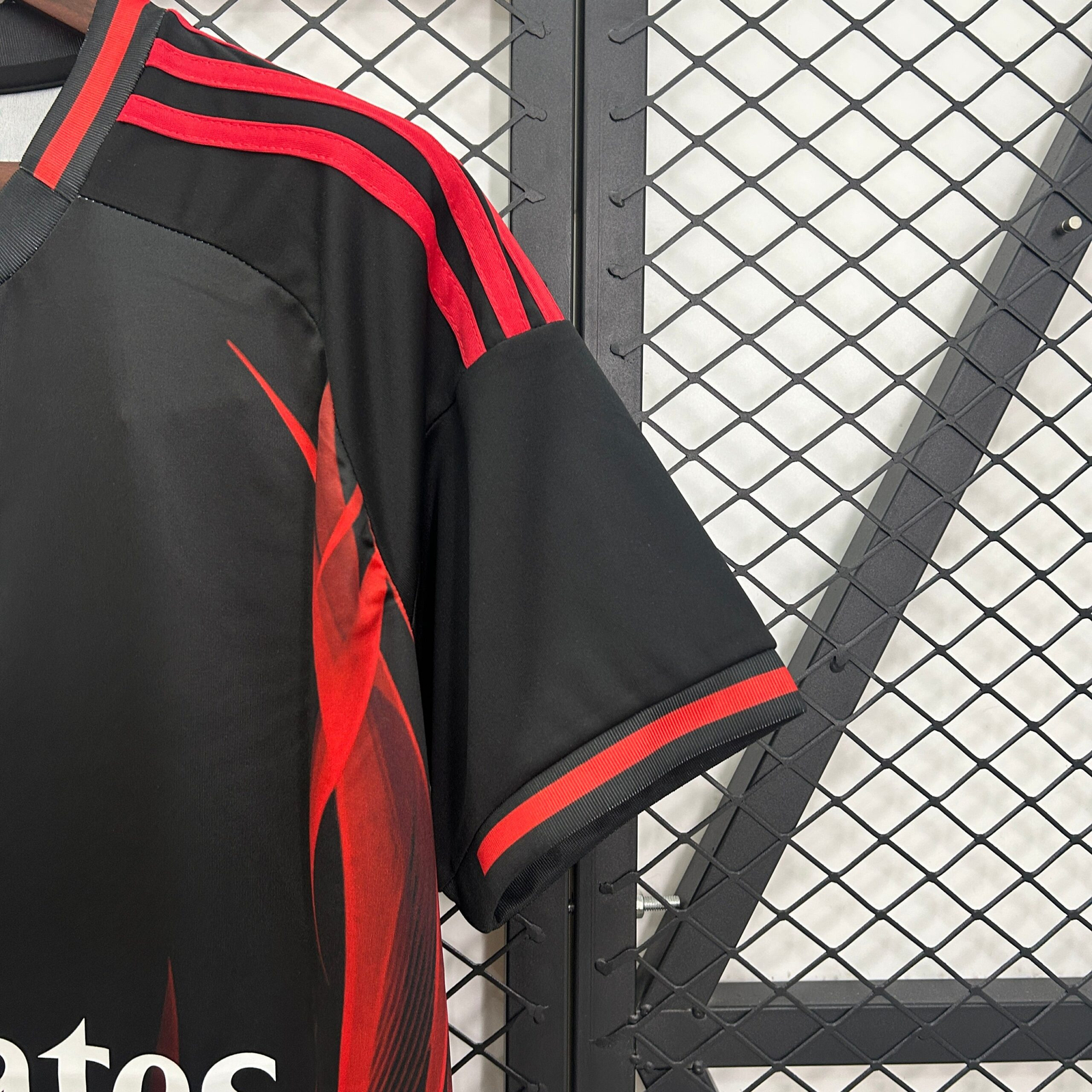 CAMISETA CONCEPTO BENFICA 24/25 VERSIÓN FAN - Imagen 4