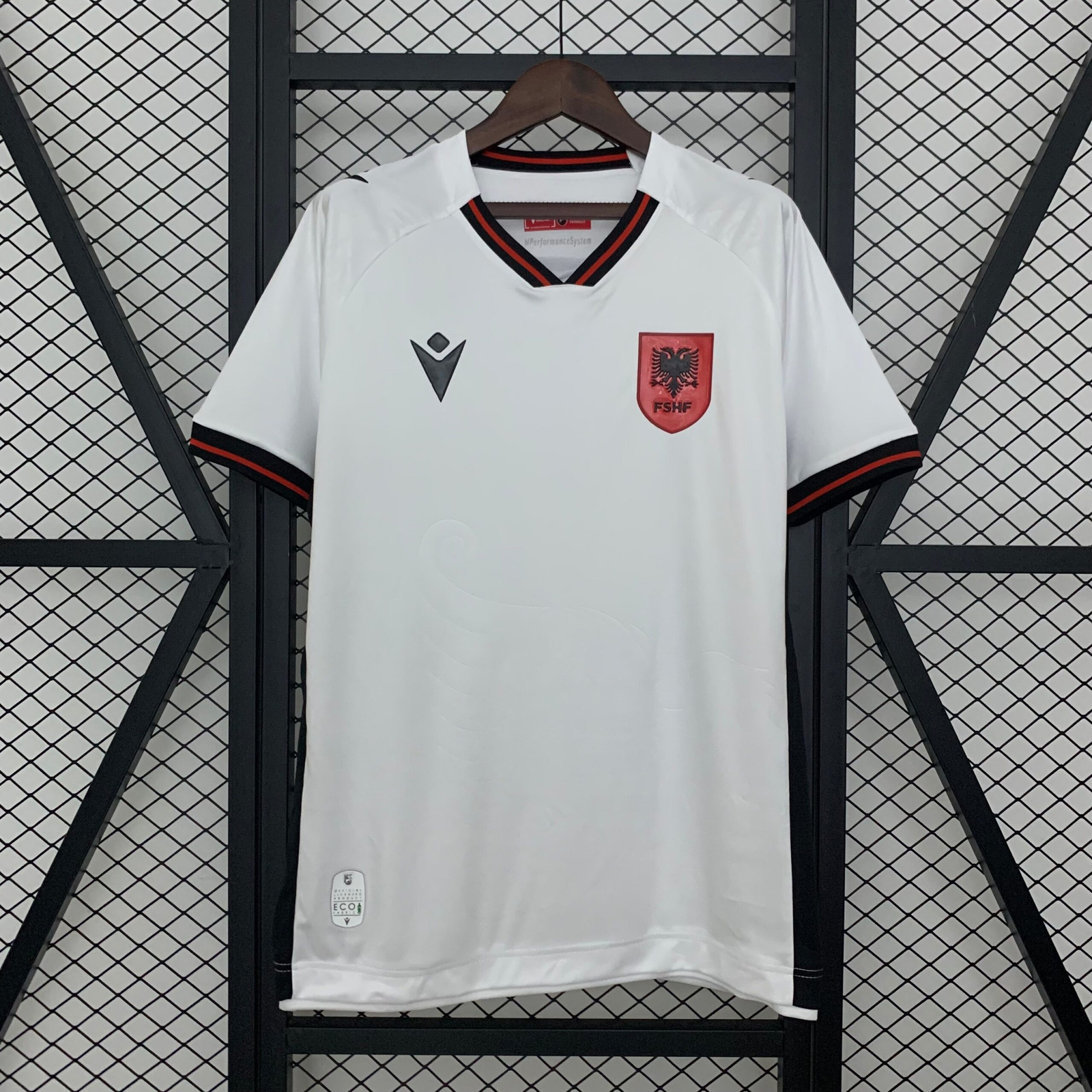 CAMISETA SEGUNDA EQUIPACIÓN ALBANIA 2025 VERSIÓN FAN
