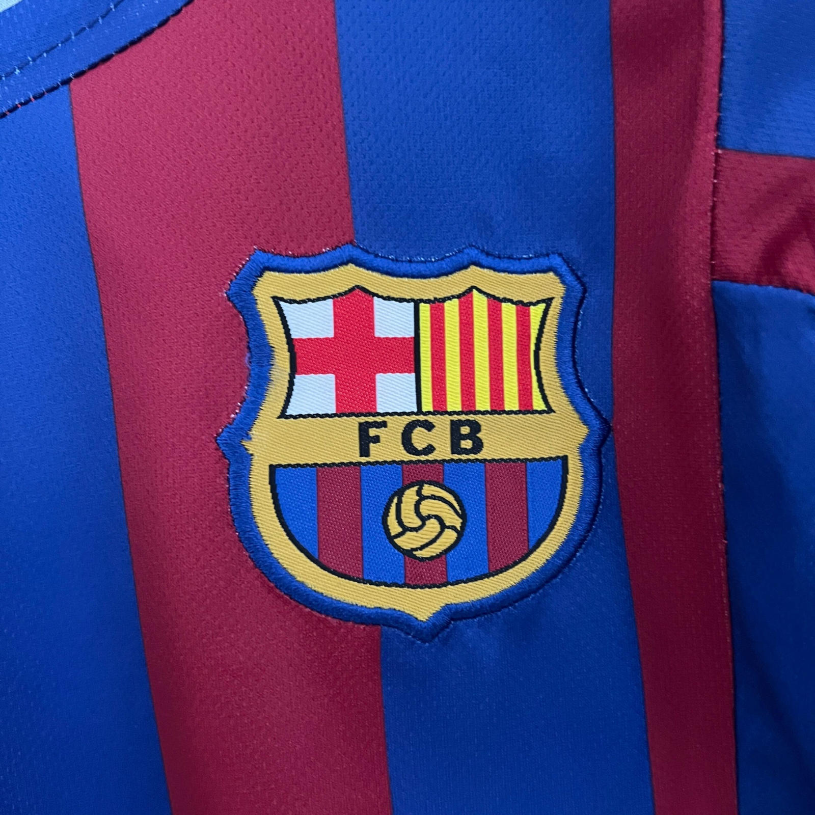 CAMISETA PRIMERA EQUIPACIÓN BARCELONA 2005/06 INFANTIL - Imagen 4