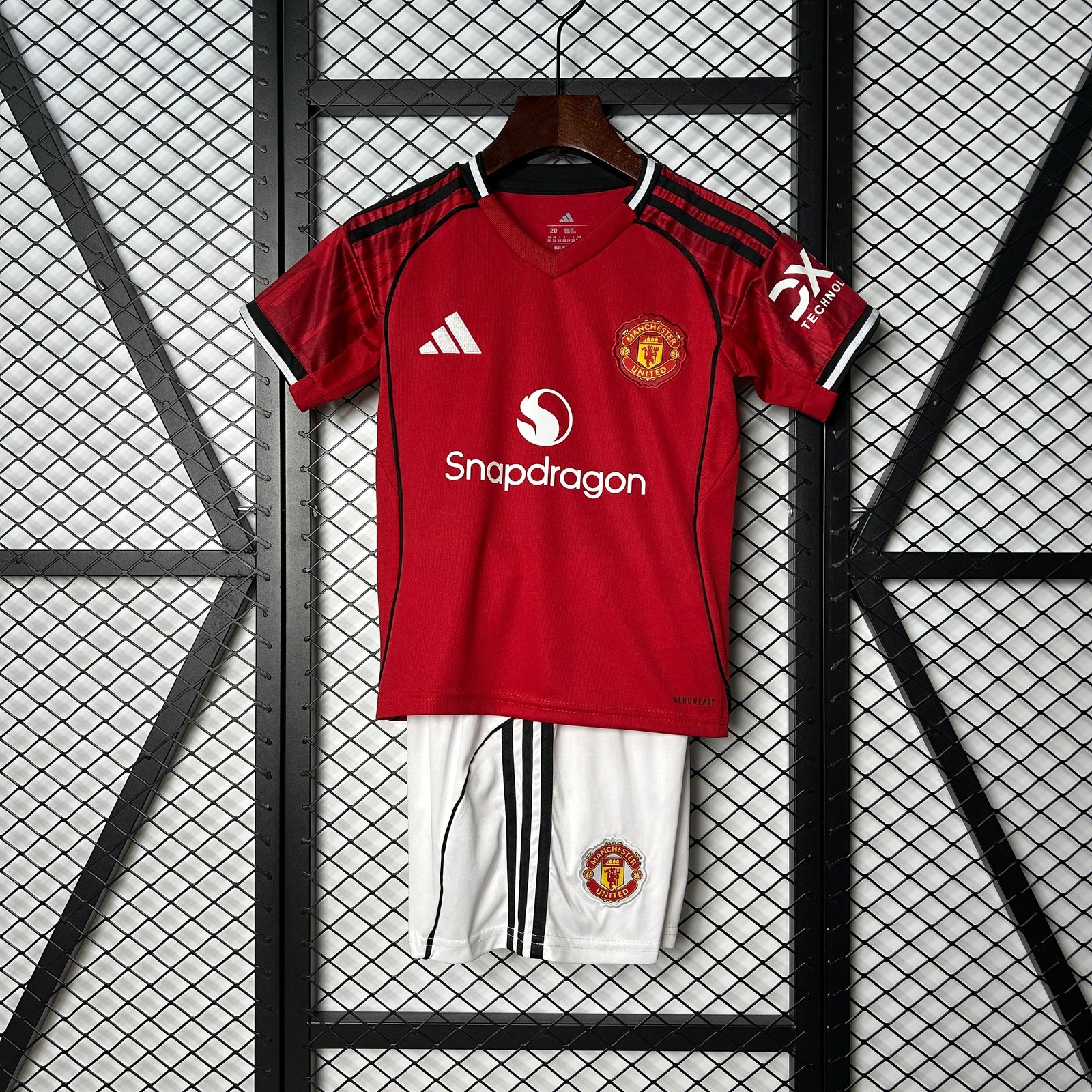 CAMISETA PRIMERA EQUIPACIÓN MANCHESTER UNITED 25/26 VERSIÓN INFANTIL