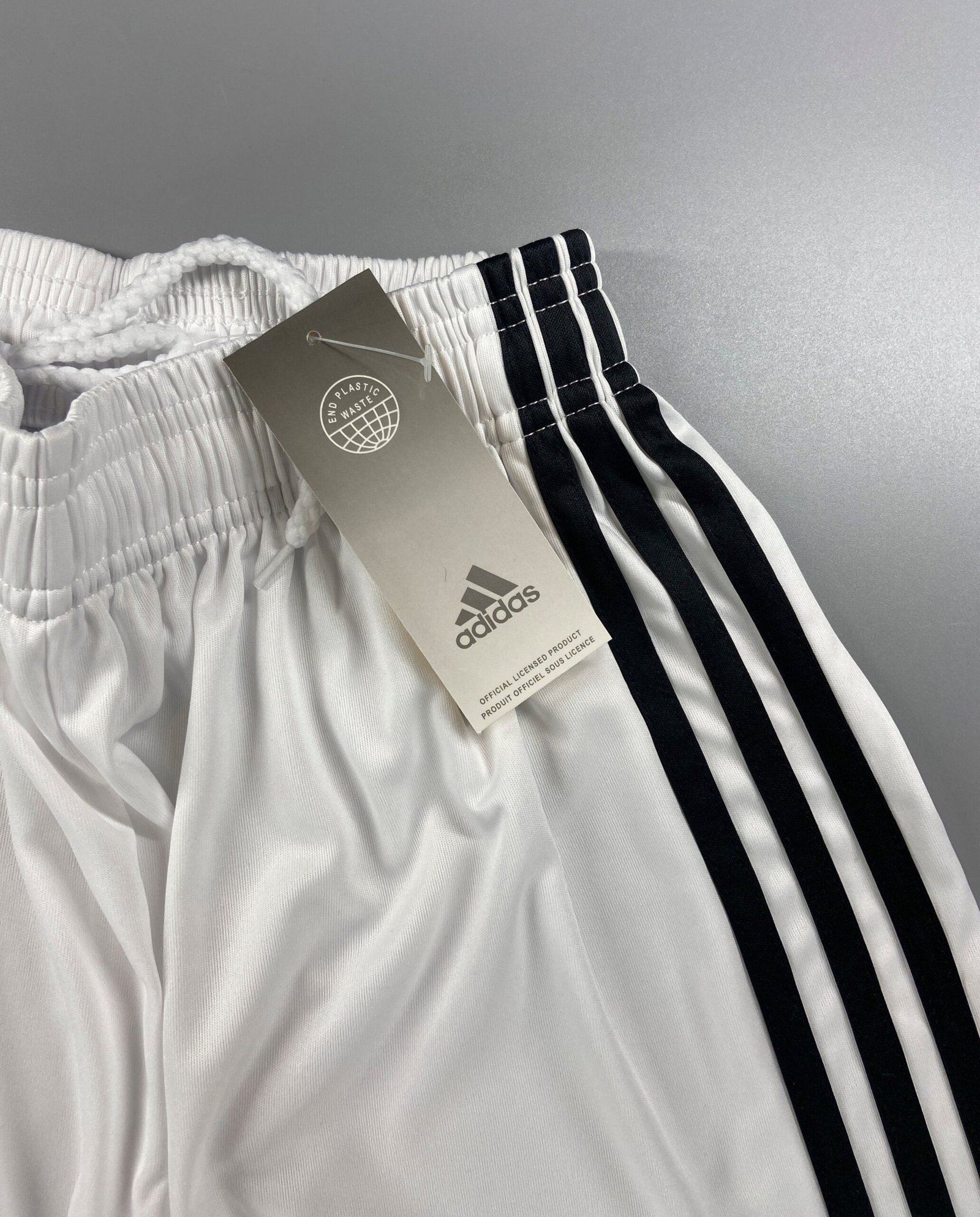 SHORTS SEGUNDA EQUIPACIÓN COLO COLO 2021 - Imagen 4