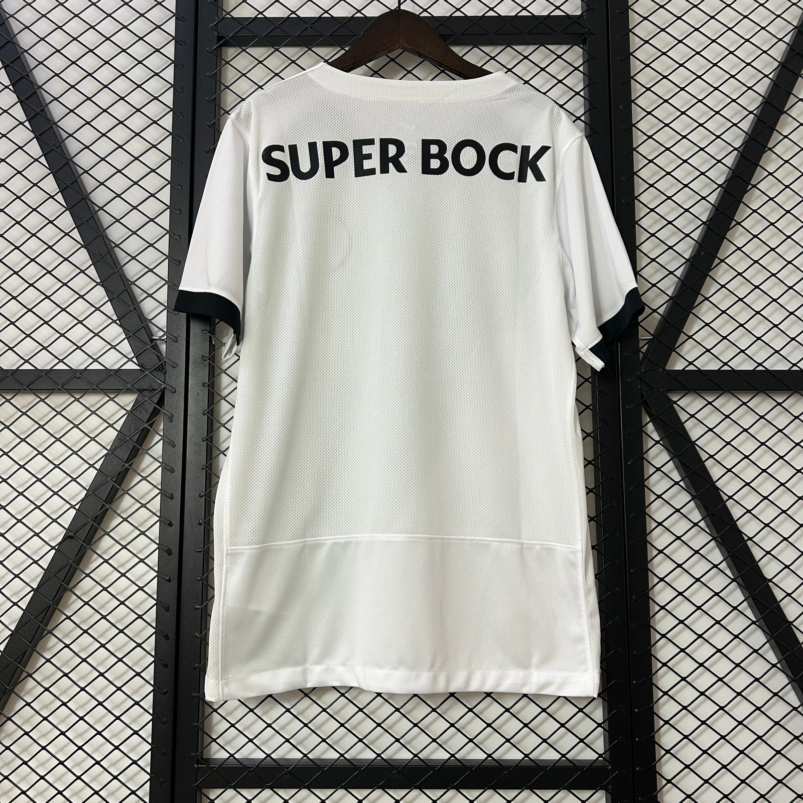 CAMISETA EDICIÓN ESPECIAL SPORTING CP 24/25 VERSIÓN FAN - Imagen 8