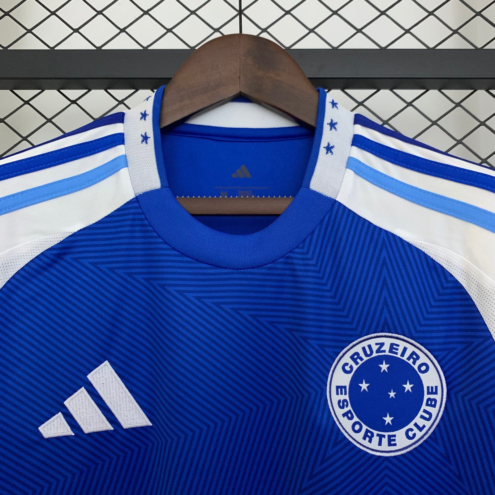 CAMISETA PRIMERA EQUIPACIÓN CRUZEIRO 2025 VERSIÓN FAN - Imagen 2