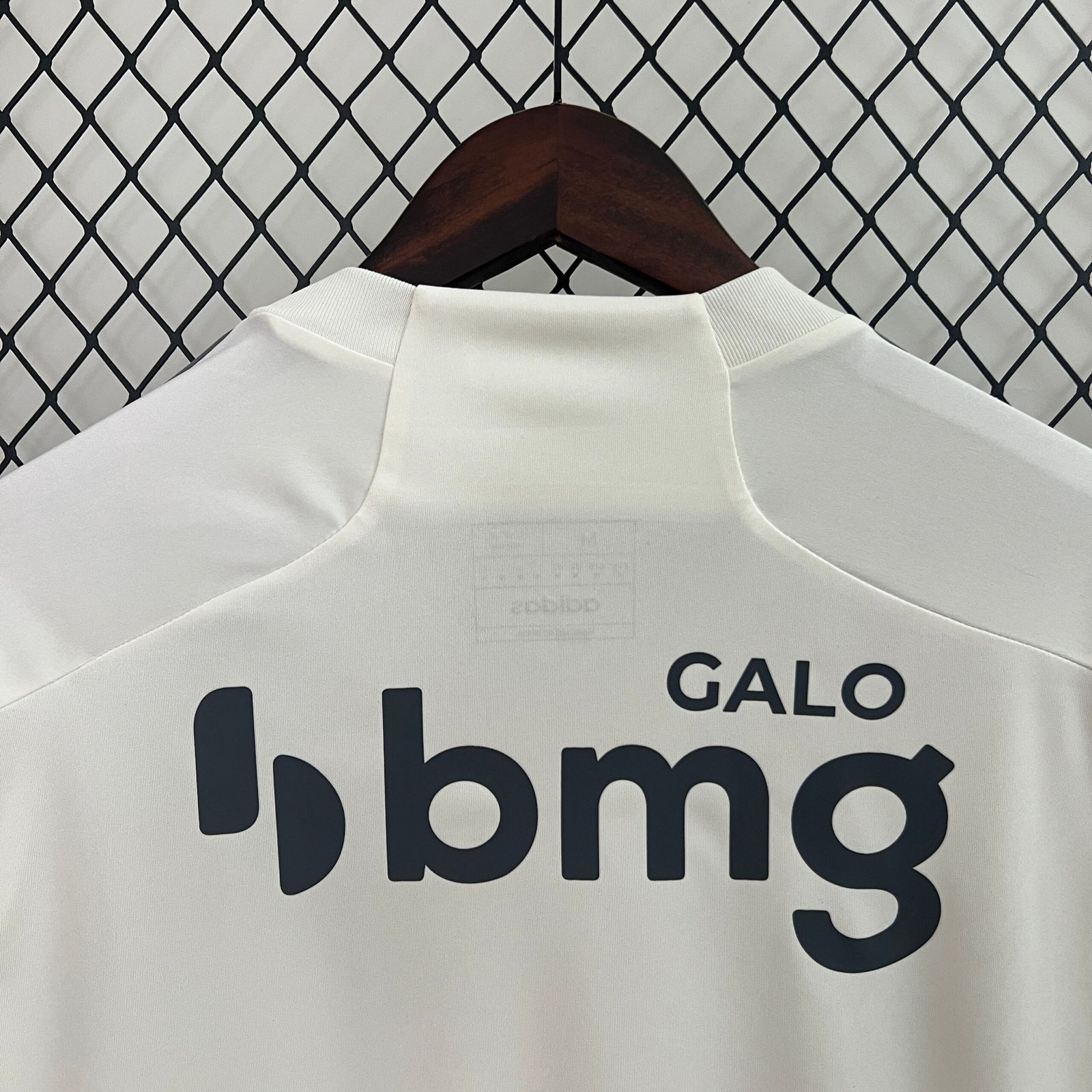 CAMISETA SEGUNDA EQUIPACIÓN ATLÉTICO MINEIRO 2024 VERSIÓN FAN - Imagen 9