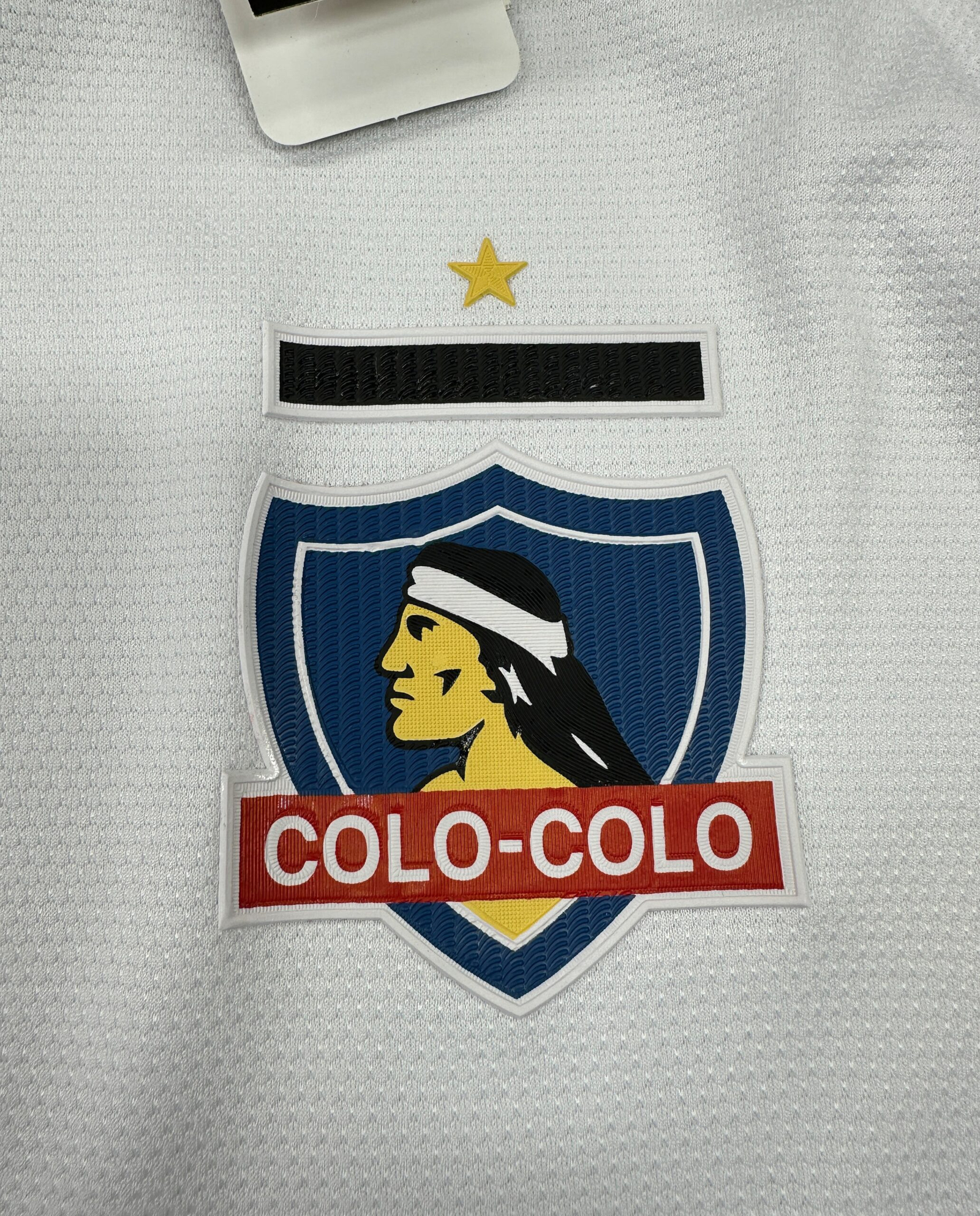 CAMISETA PRIMERA EQUIPACIÓN COLO COLO 2024 VERSIÓN FAN - Imagen 6