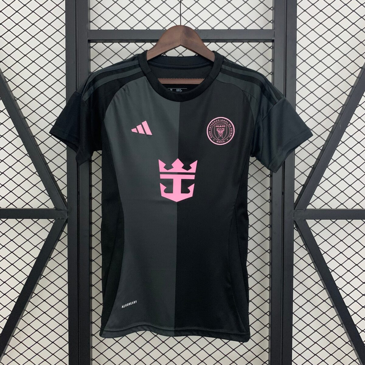CAMISETA SEGUNDA EQUIPACIÓN INTER DE MIAMI 2025 VERSIÓN FEMENINA