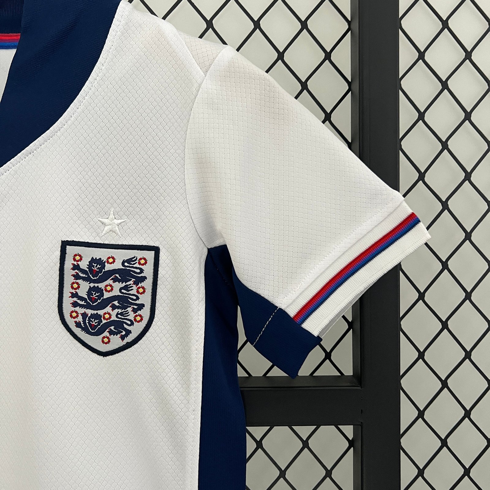 CAMISETA PRIMERA EQUIPACIÓN INGLATERRA 2024 VERSIÓN INFANTIL - Imagen 4