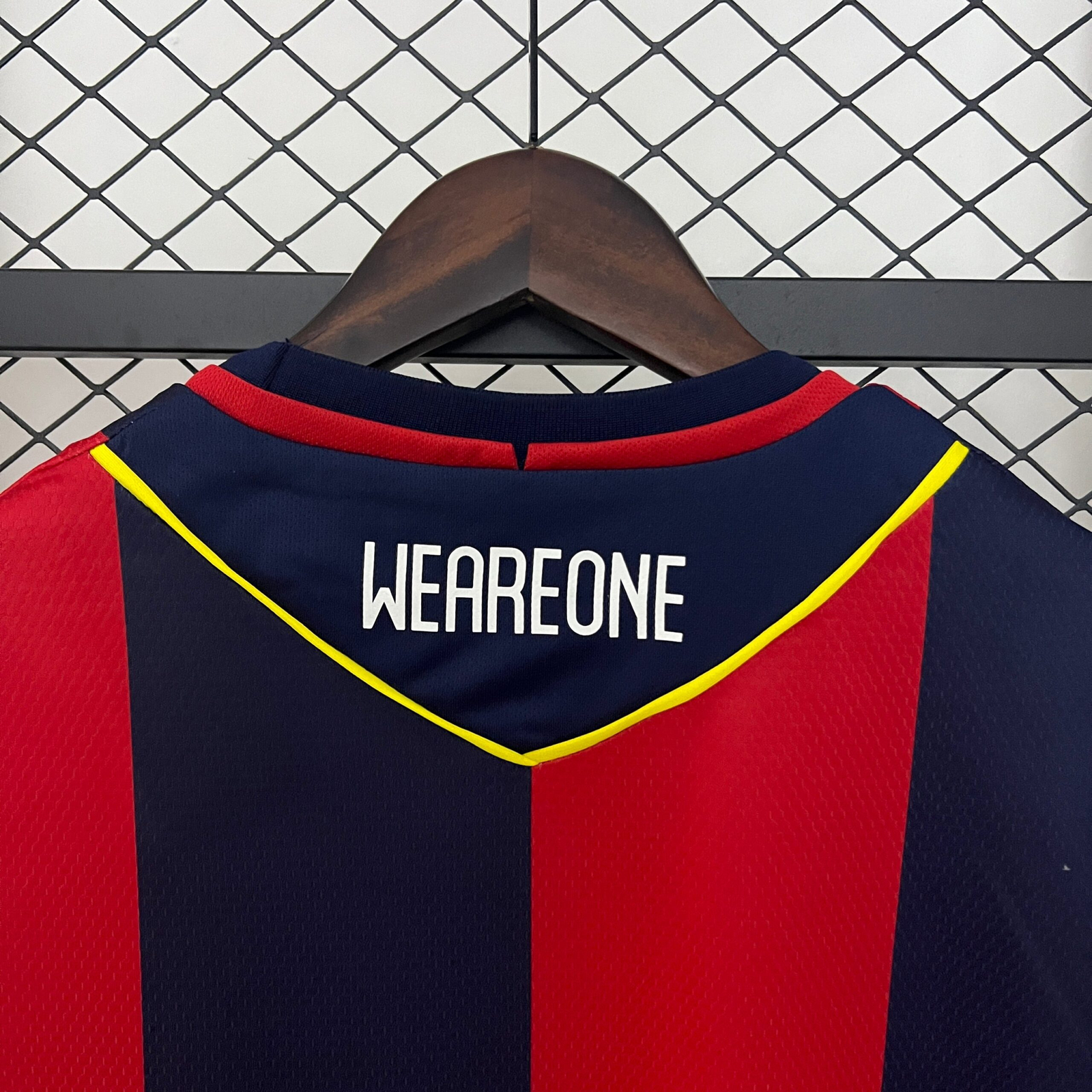 CAMISETA PRIMERA EQUIPACIÓN BOLOGNA 24/25 VERSIÓN FAN - Imagen 9
