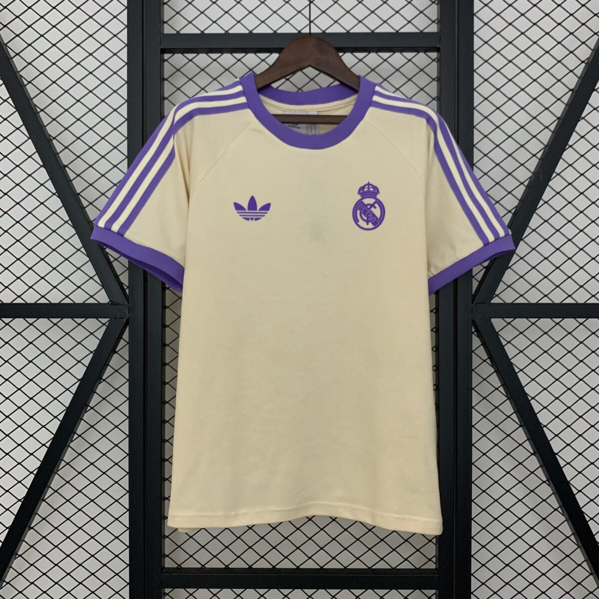 POLERA DE SALIDA REAL MADRID 24/25 VERSIÓN FAN