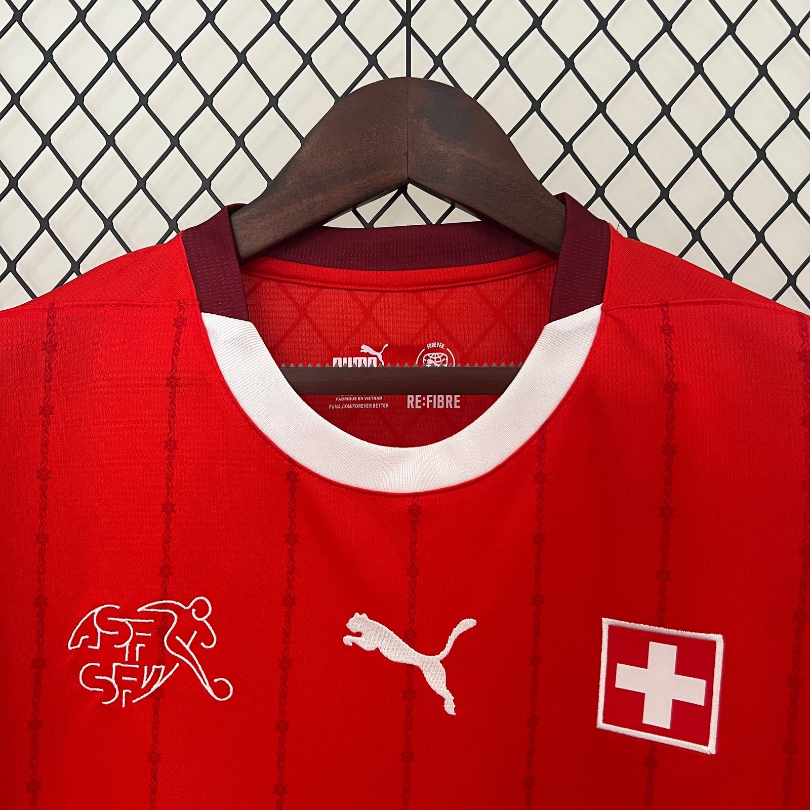 CAMISETA PRIMERA EQUIPACIÓN SUIZA 2024 VERSIÓN FAN - Imagen 2