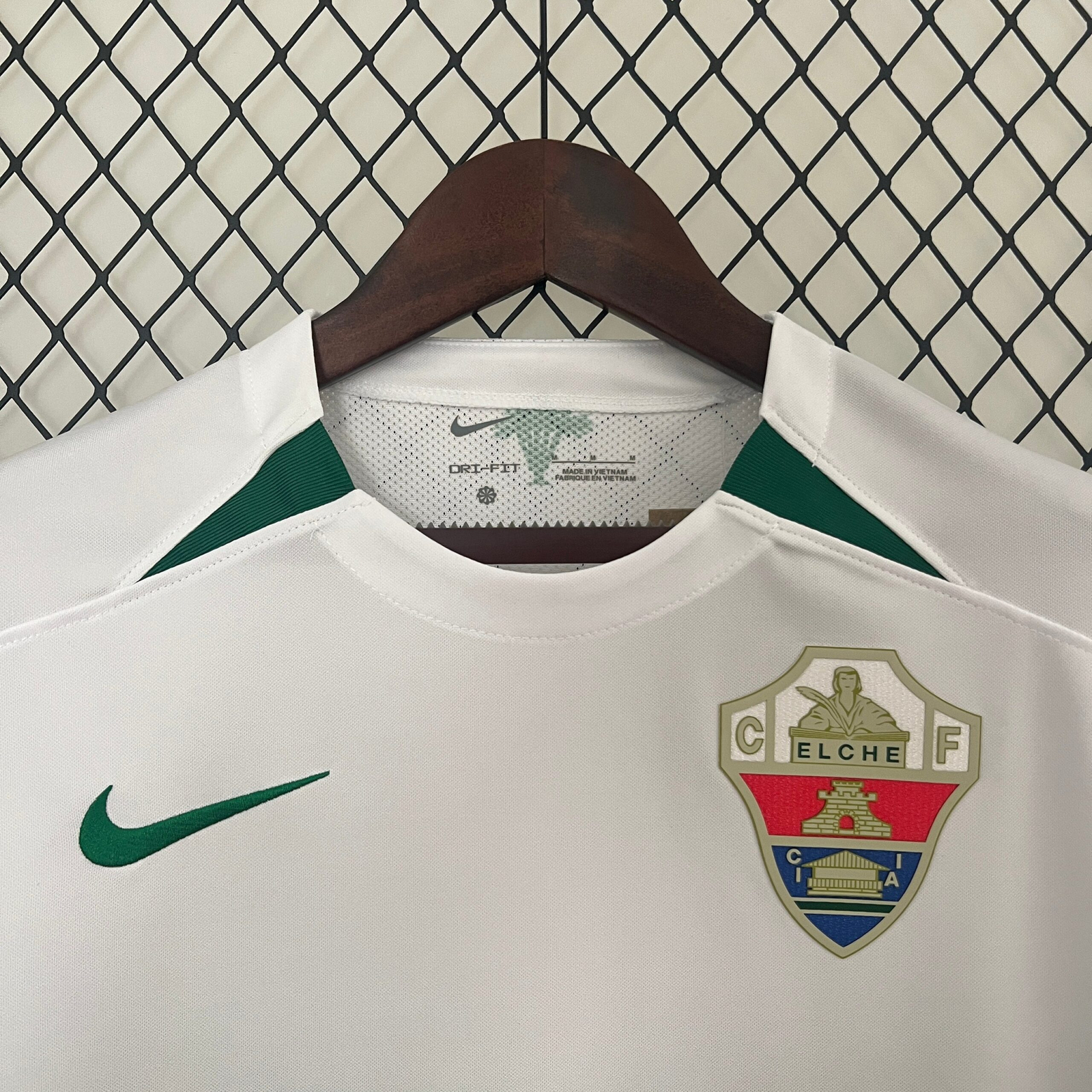 CAMISETA PRIMERA EQUIPACIÓN ELCHE 24/25 VERSIÓN FAN - Imagen 2