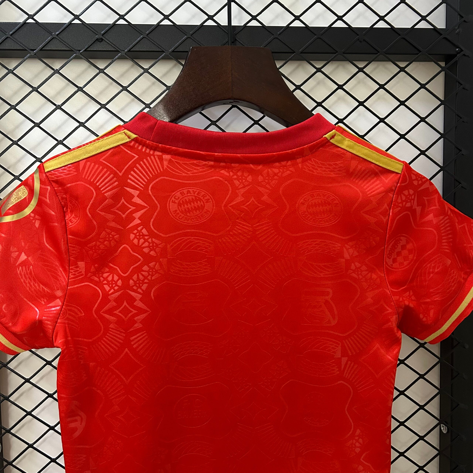 CAMISETA EDICIÓN ESPECIAL BAYERN MUNICH 24/25 VERSIÓN INFANTIL - Imagen 8
