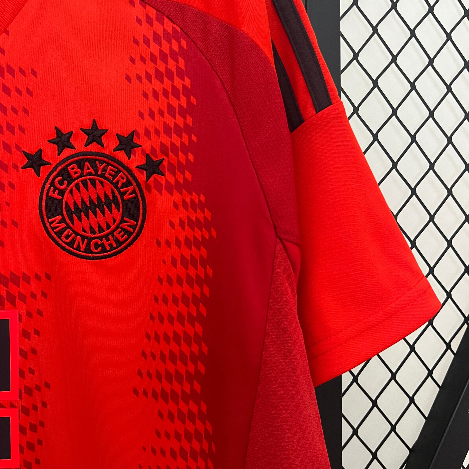 CAMISETA PRIMERA EQUIPACIÓN BAYERN MUNICH 24/25 VERSIÓN FAN - Imagen 5